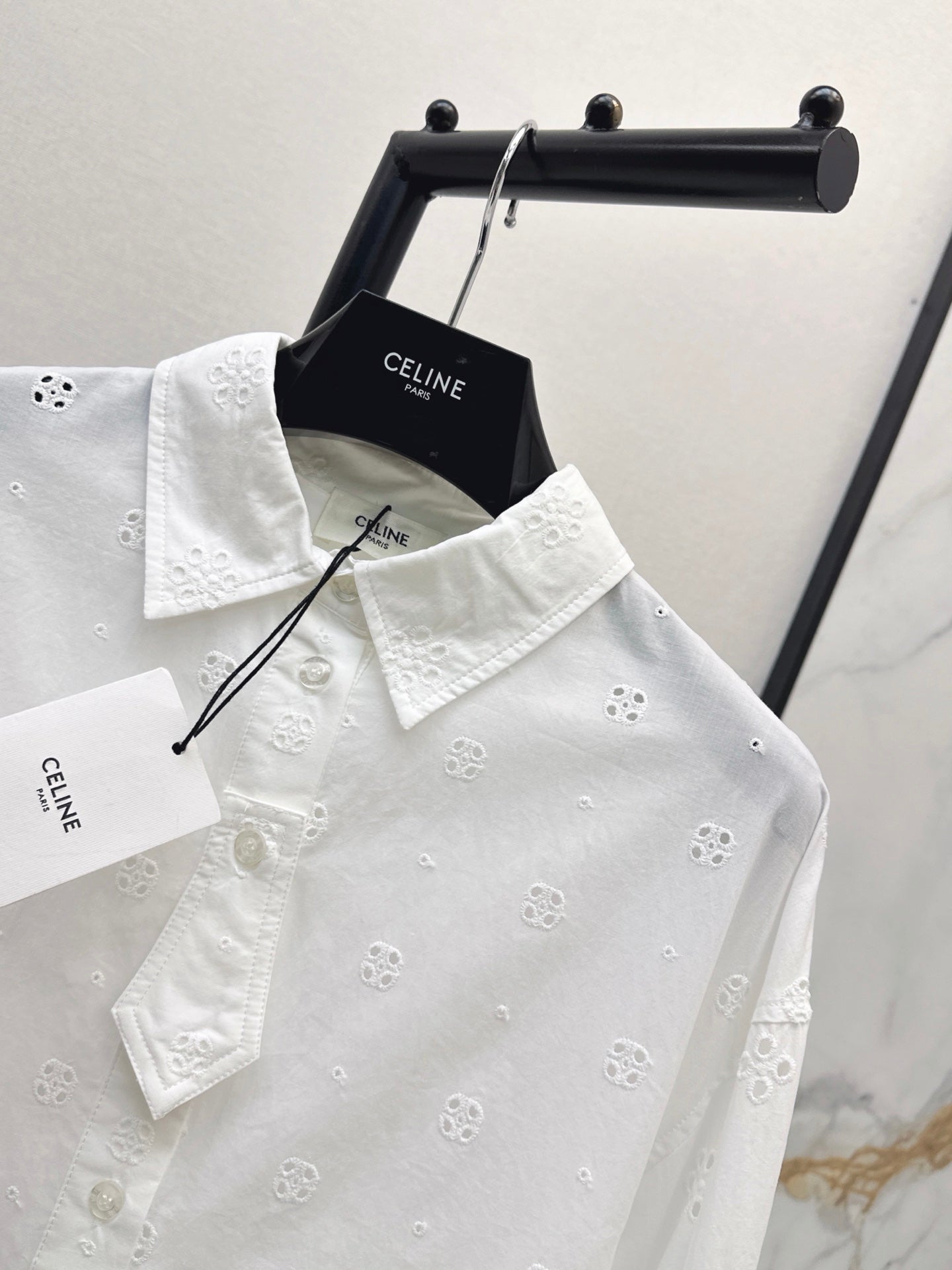26FW New Collared Shirt with Cut-out Embroidery 🤍