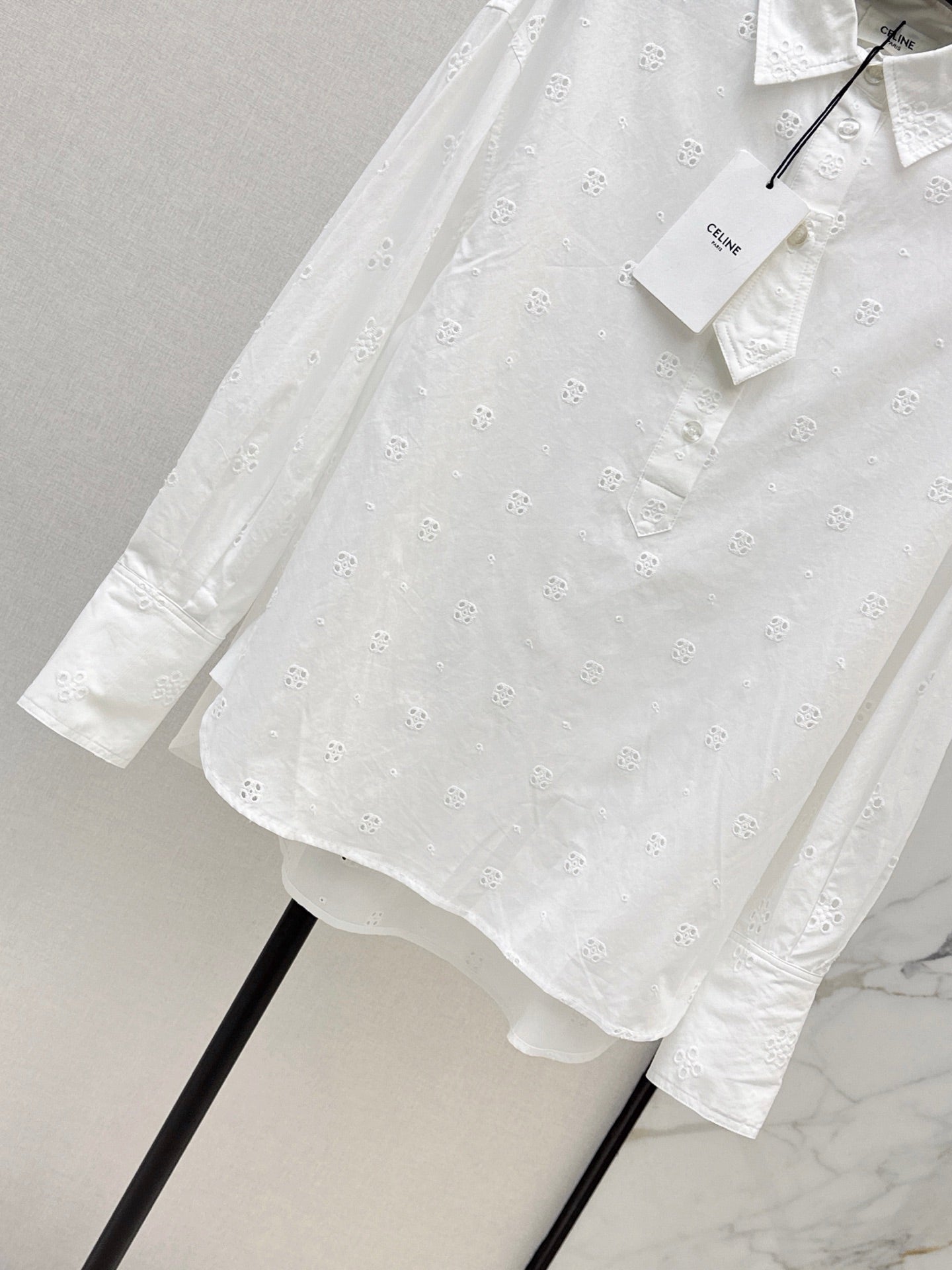 26FW New Collared Shirt with Cut-out Embroidery 🤍