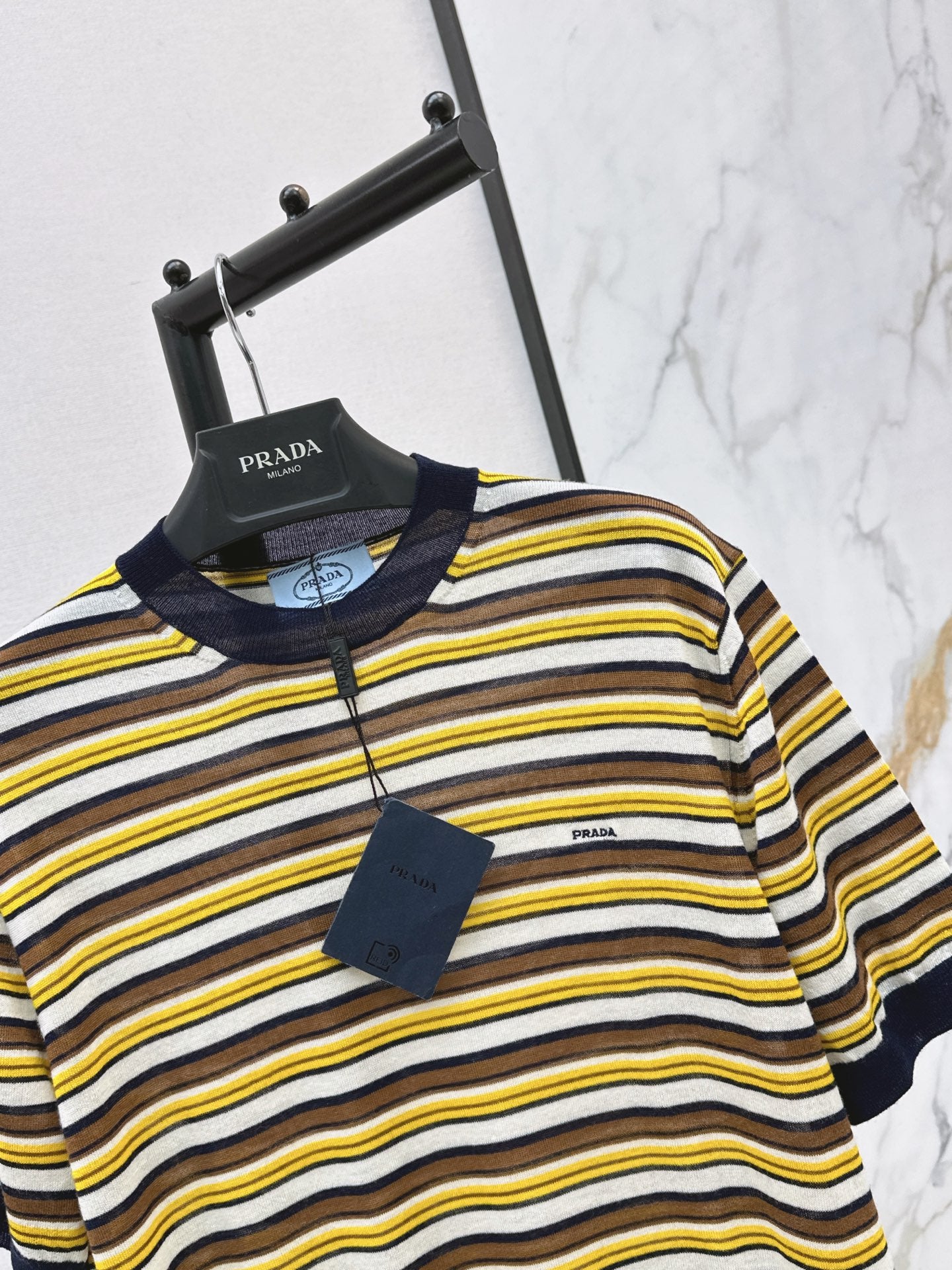 26FW New Crew-Neck Short-Sleeve Striped Knit Top 💛