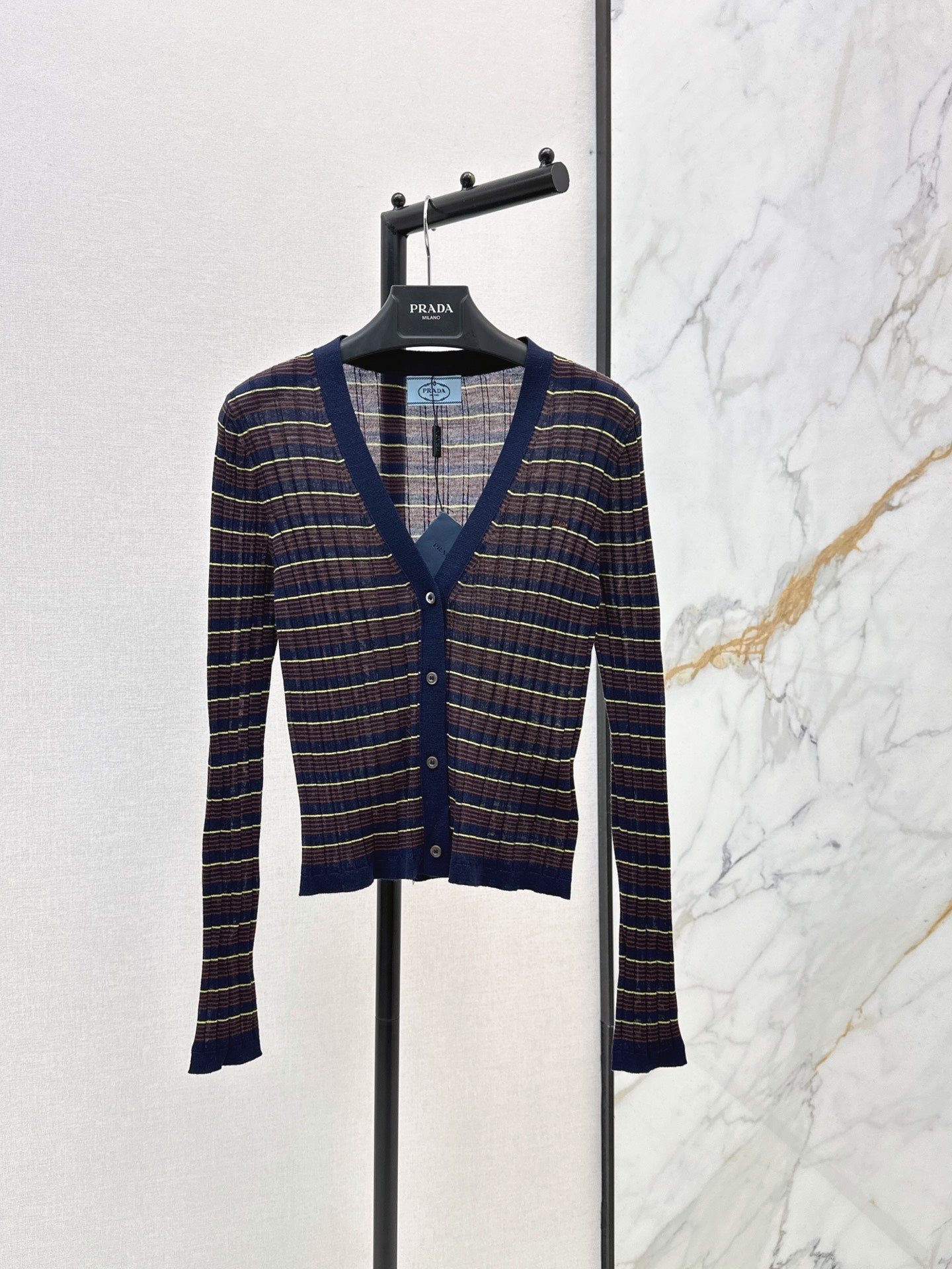 26FW New V-Neck Striped Knit Cardigan 🖤