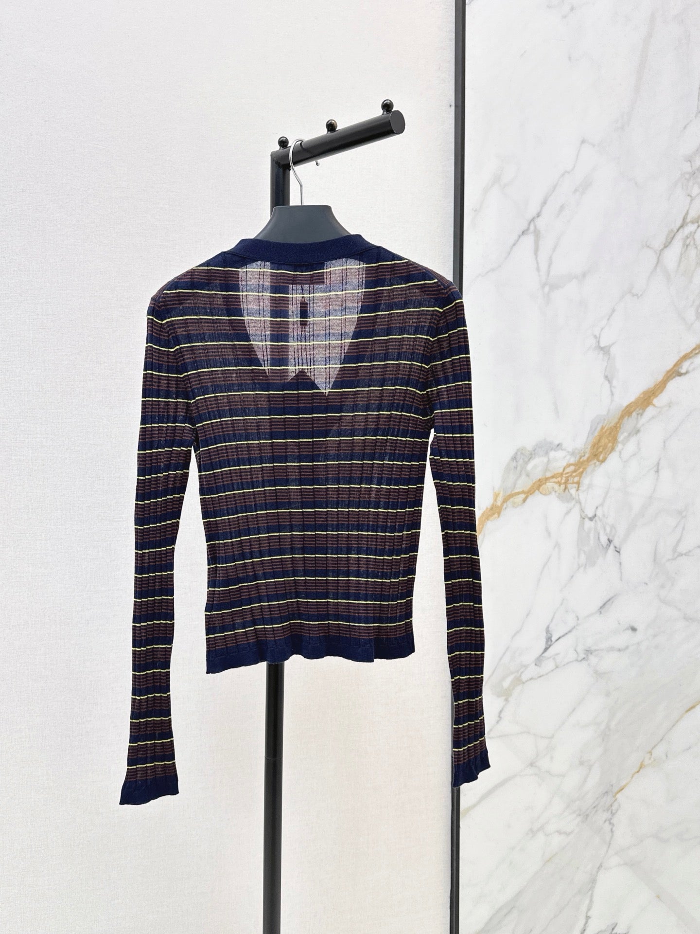 26FW New V-Neck Striped Knit Cardigan 🖤