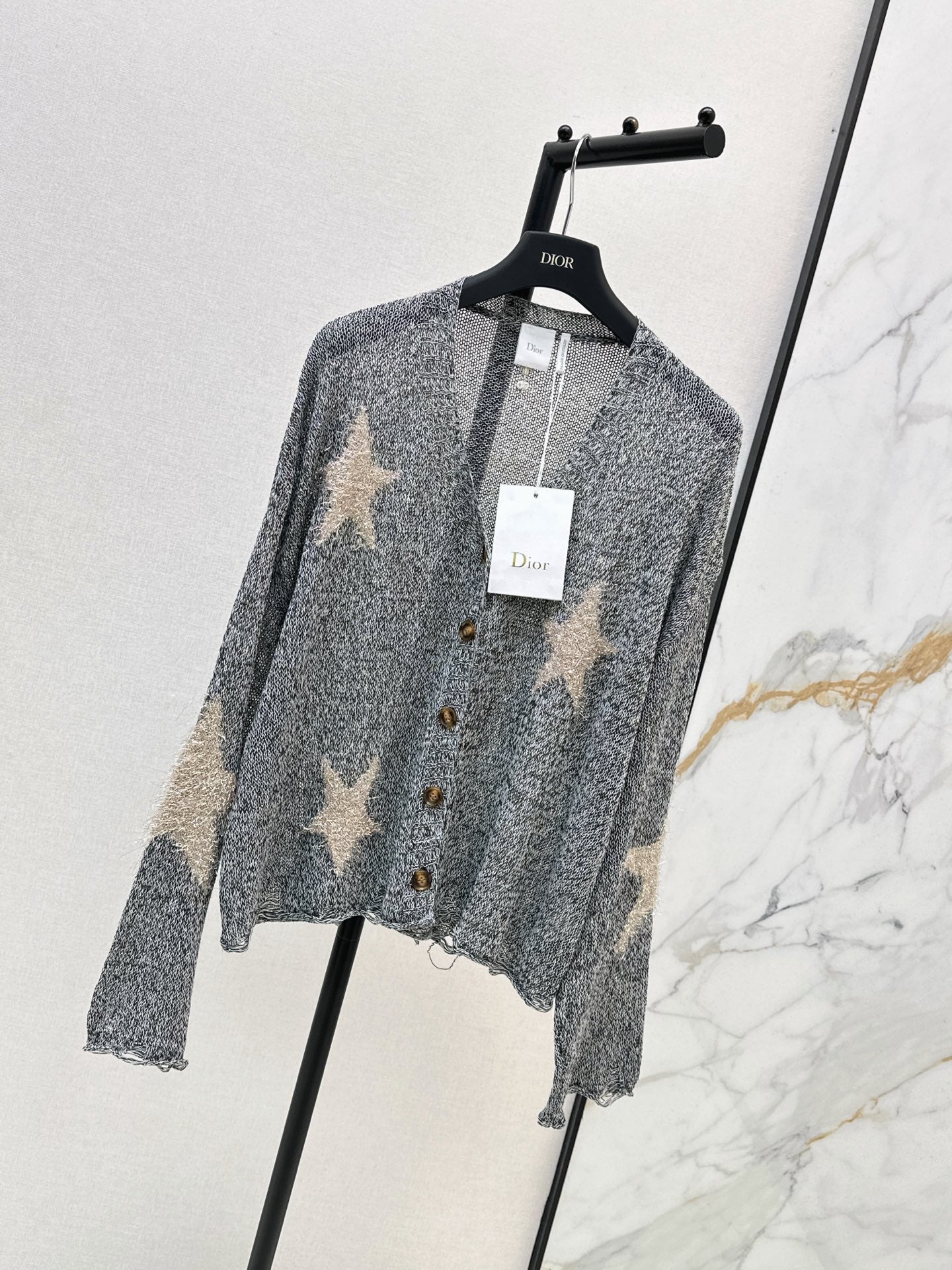 26FW New V-neck Cardigan with Jacquard Star Pattern 🤍