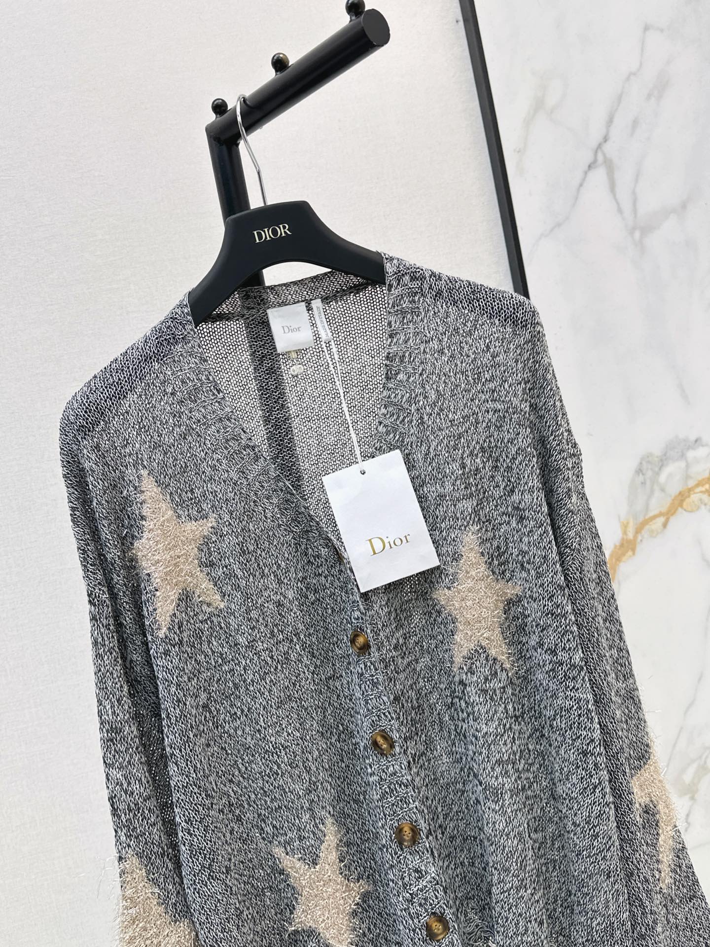 26FW New V-neck Cardigan with Jacquard Star Pattern 🤍