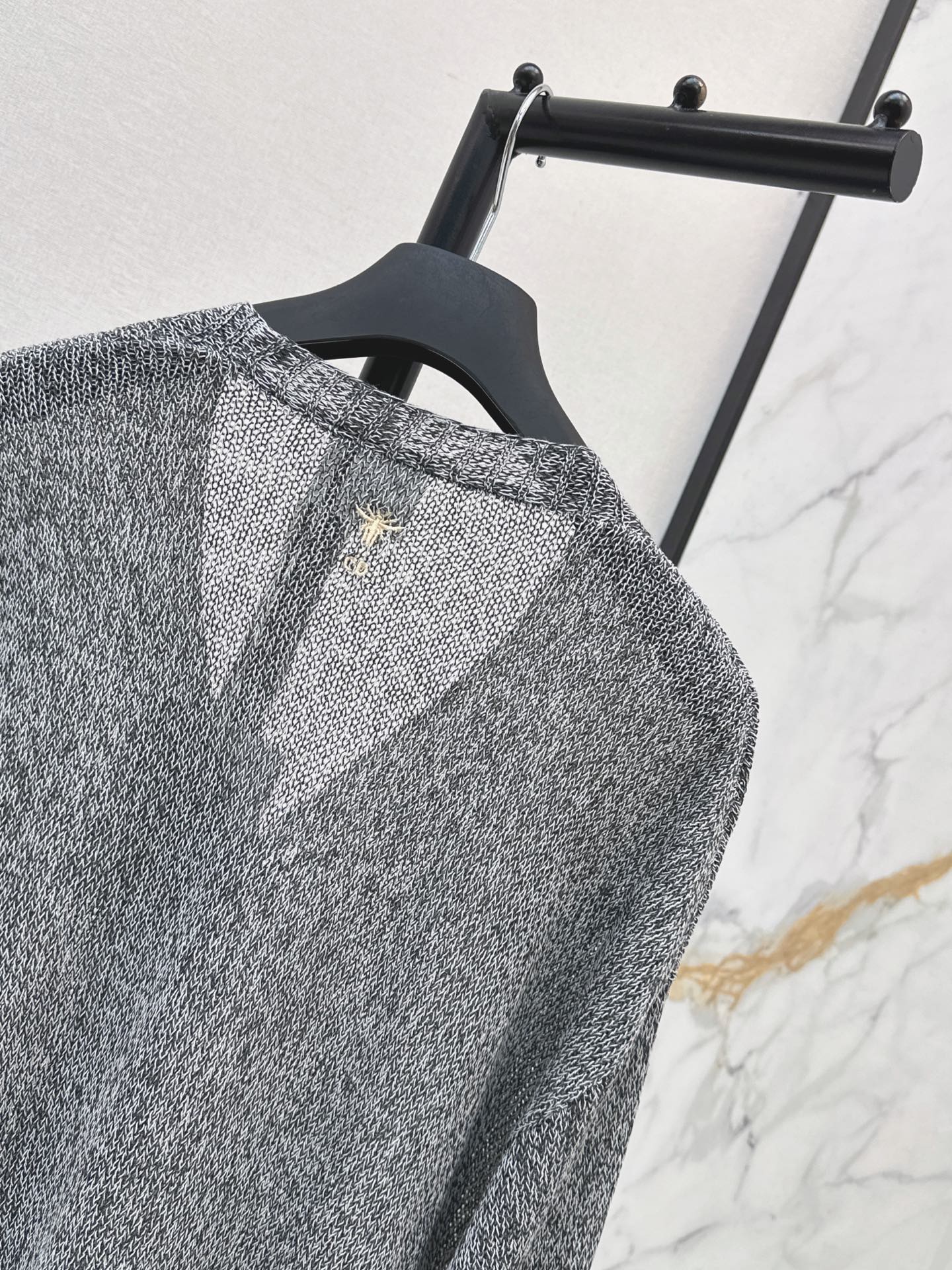 26FW New V-neck Cardigan with Jacquard Star Pattern 🤍