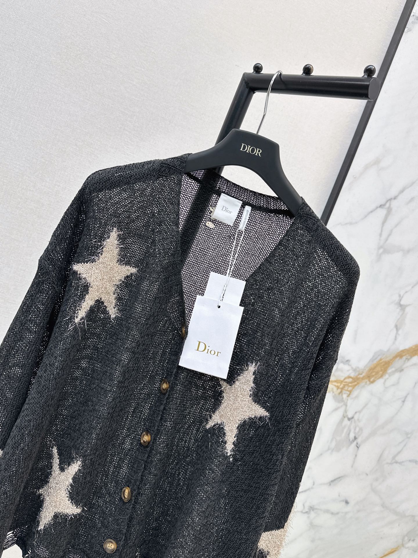 26FW New V-neck Cardigan with Jacquard Star Pattern 🤍