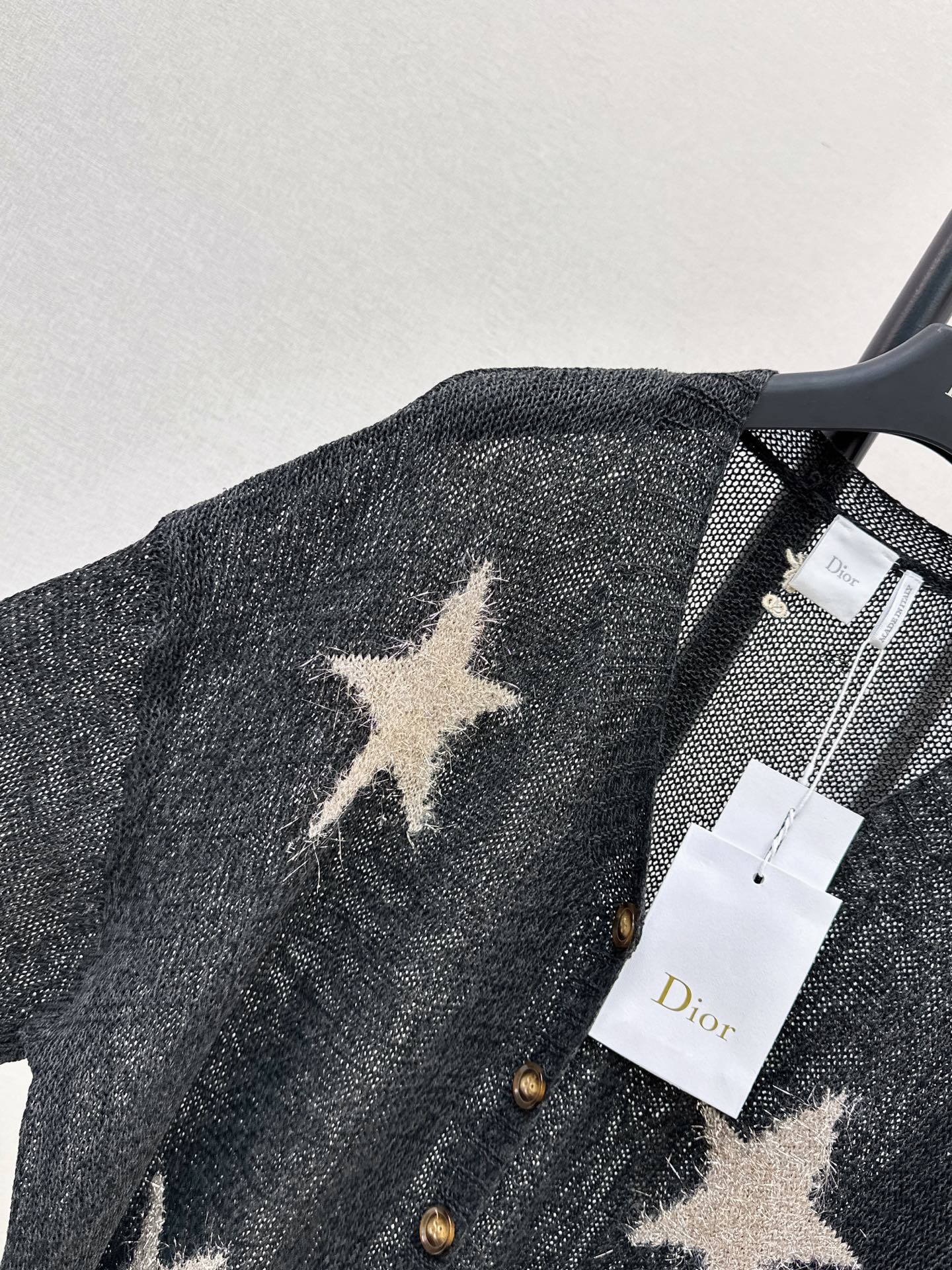 26FW New V-neck Cardigan with Jacquard Star Pattern 🤍