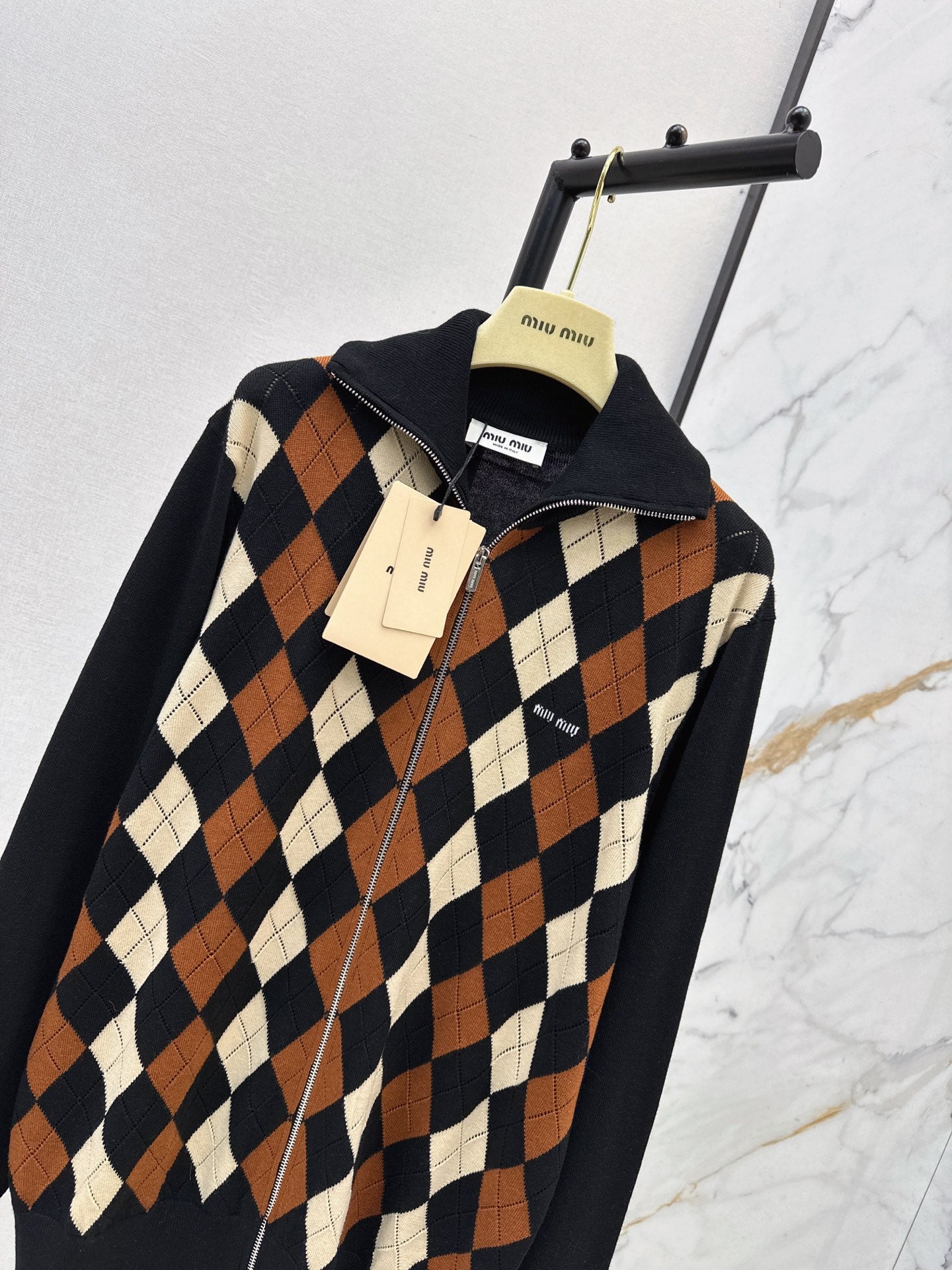 26FW New Quilted-Pattern Lapel Zip-Up Knit Cardigan 🤎