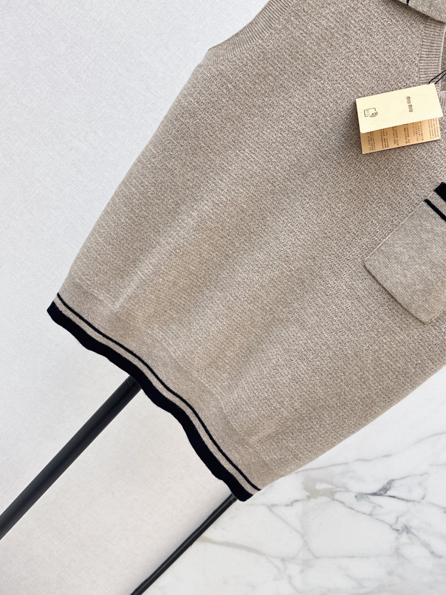 26FW New Embroidered Micro-Logo Cashmere Vest with Youthful Lapel 🩶