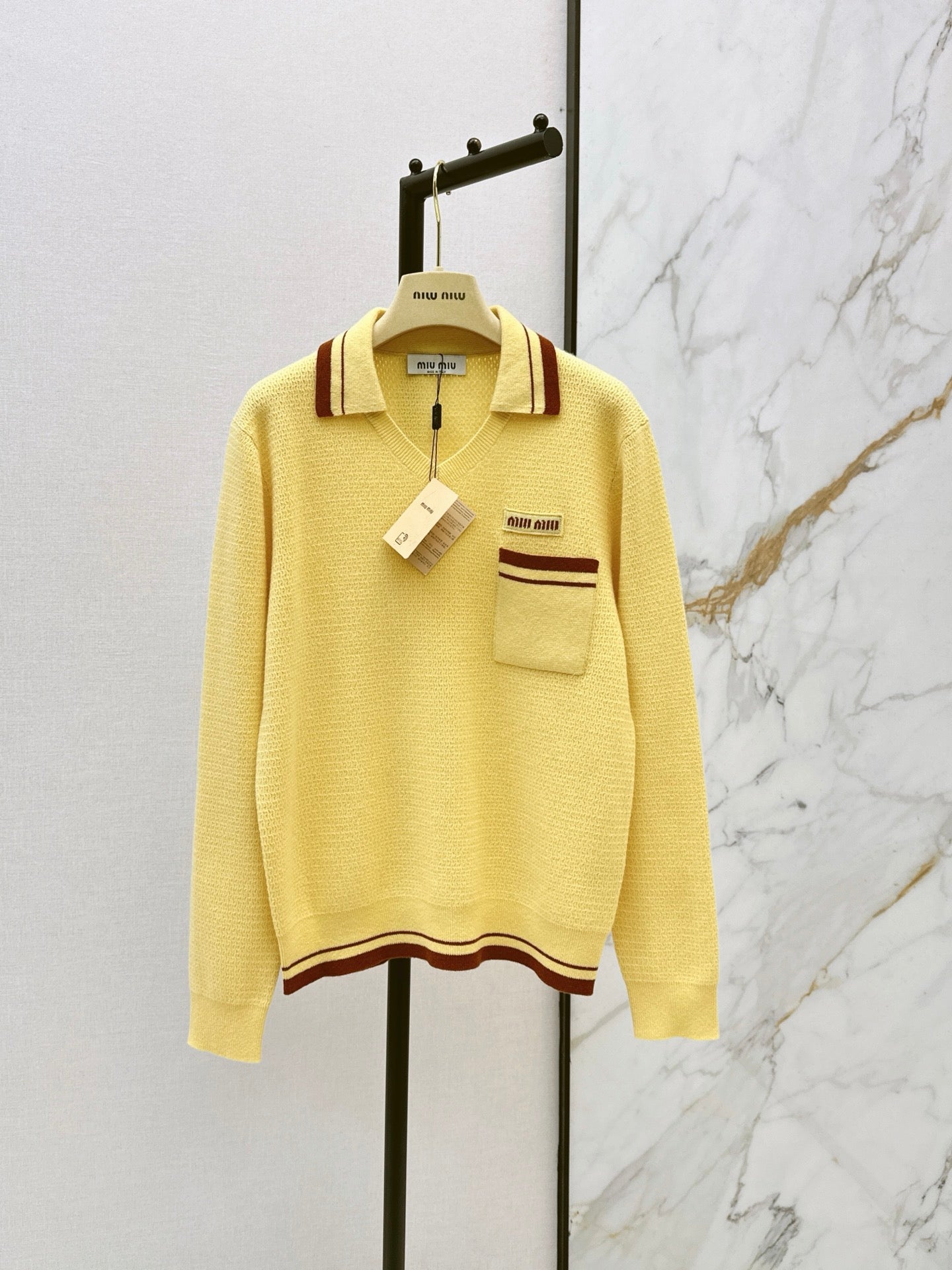 26FW New Color-Block Cut-Out Knit Polo Top 💛