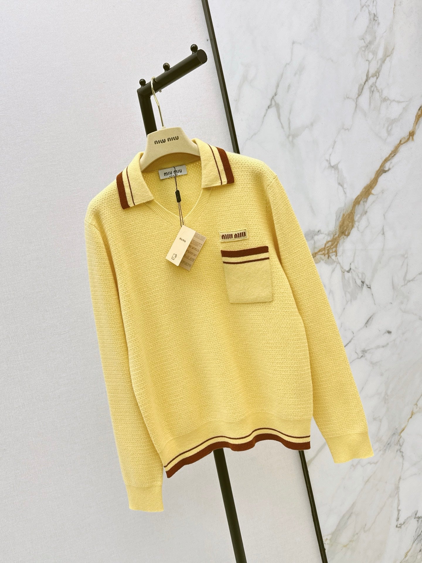 26FW New Color-Block Cut-Out Knit Polo Top 💛