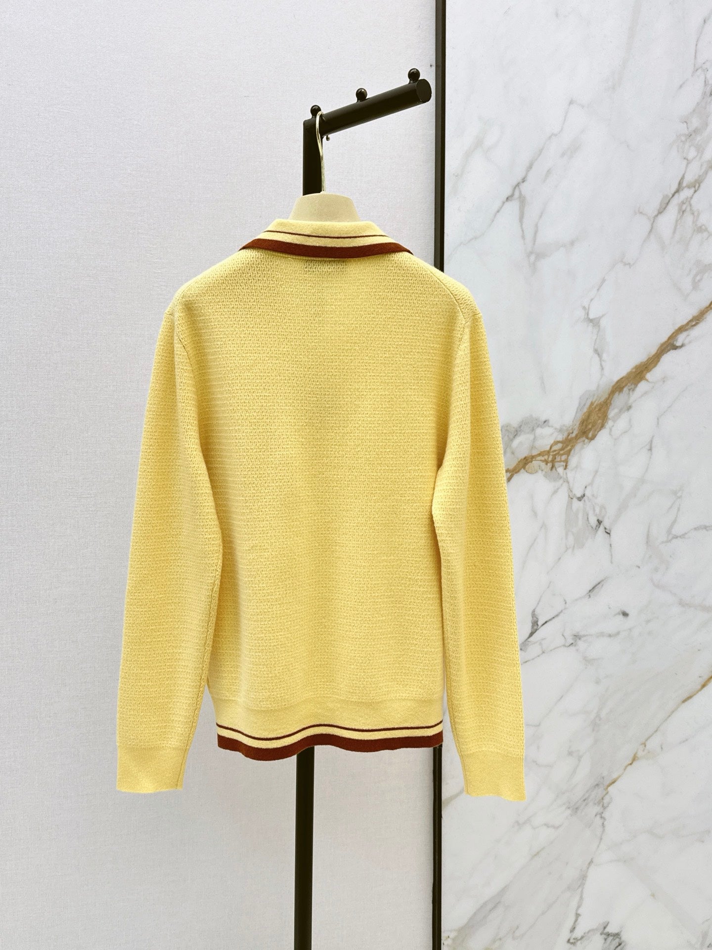26FW New Color-Block Cut-Out Knit Polo Top 💛
