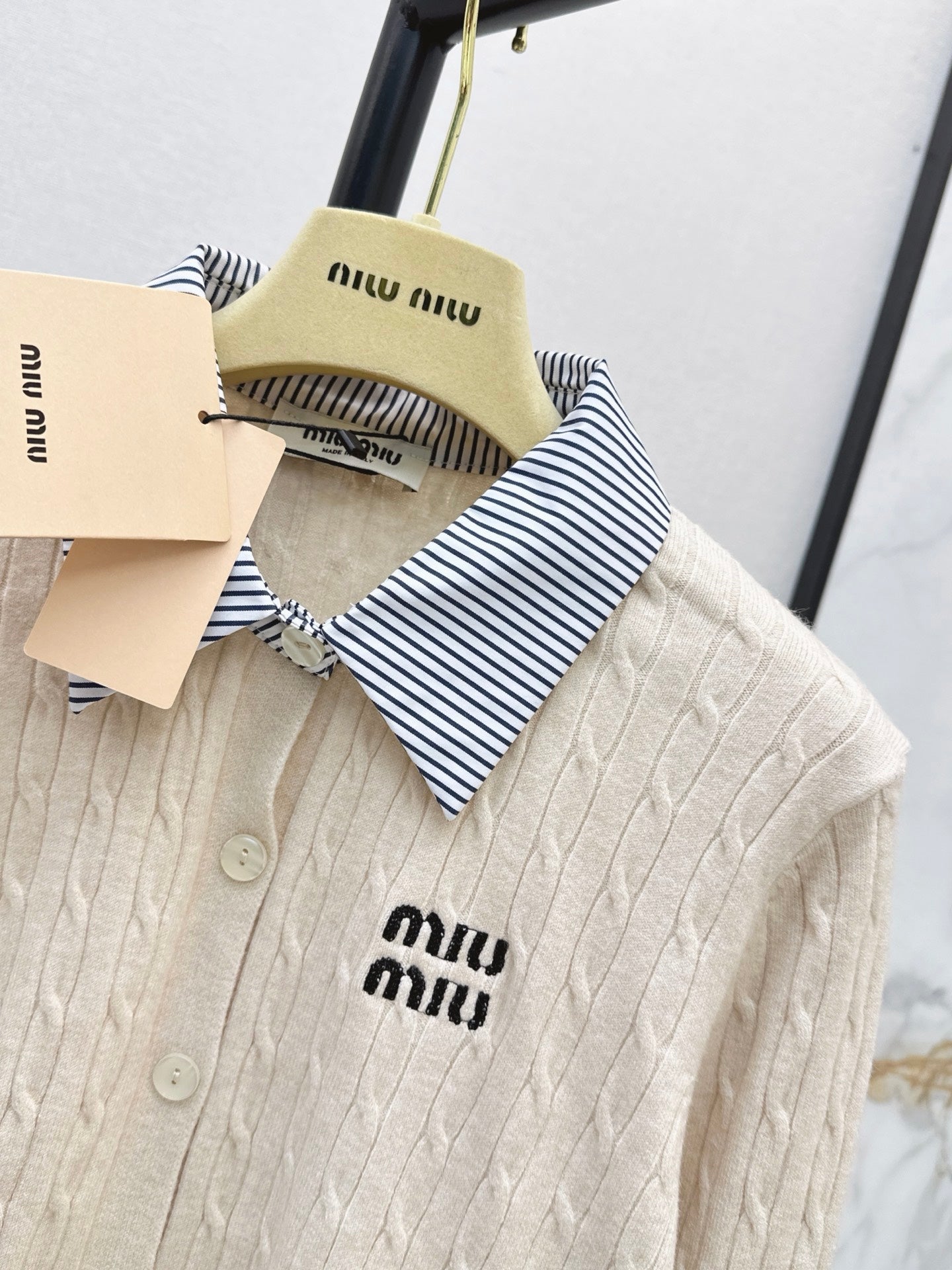 26FW New Color-Block Striped Collared Knit Cardigan 🖤