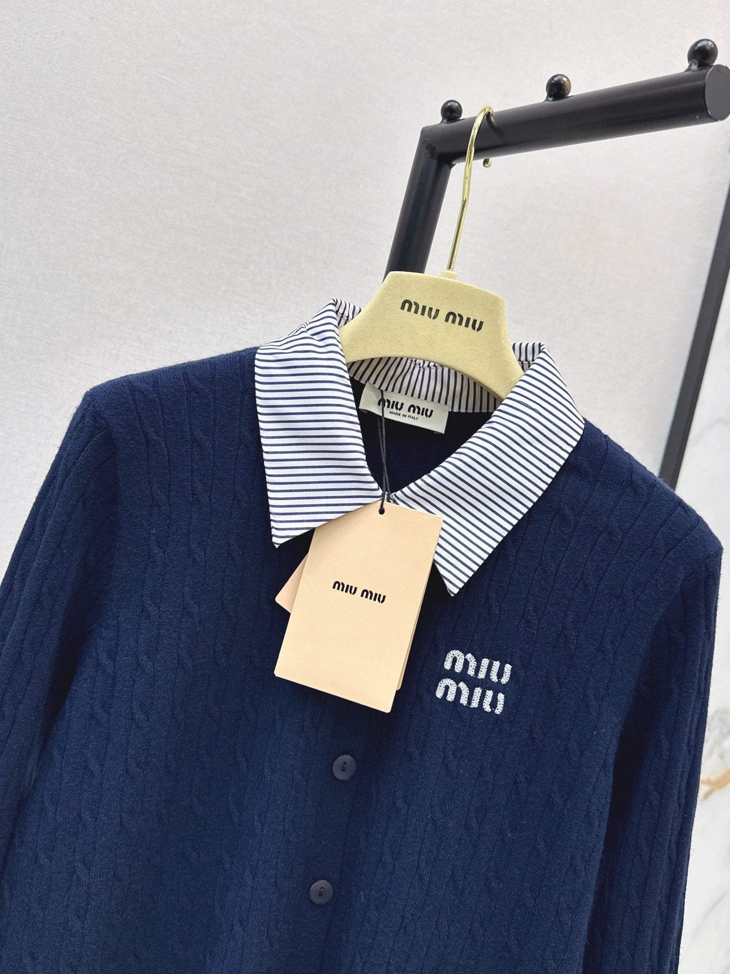 26FW New Color-Block Striped Collared Knit Cardigan 🖤