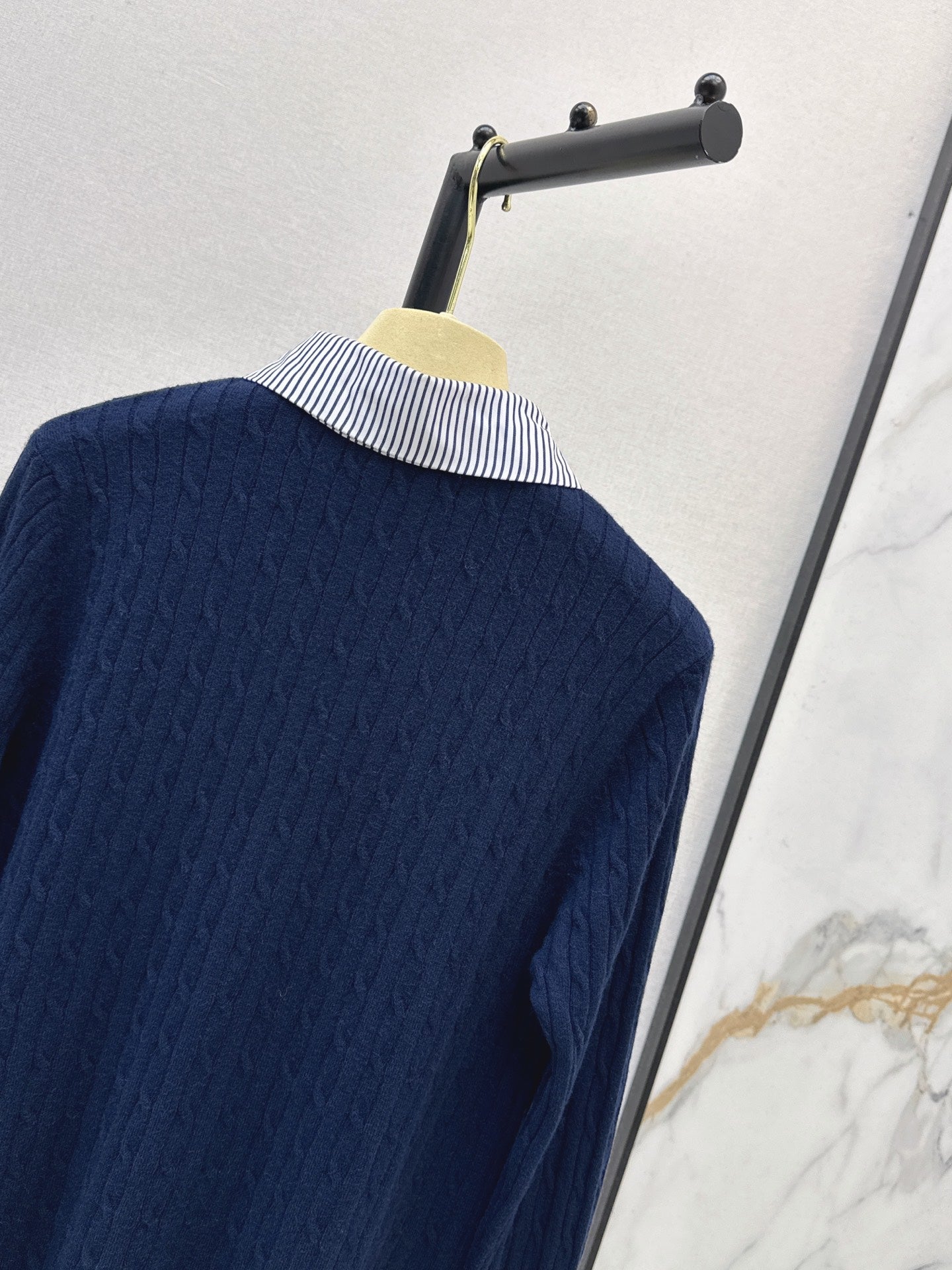 26FW New Color-Block Striped Collared Knit Cardigan 🖤