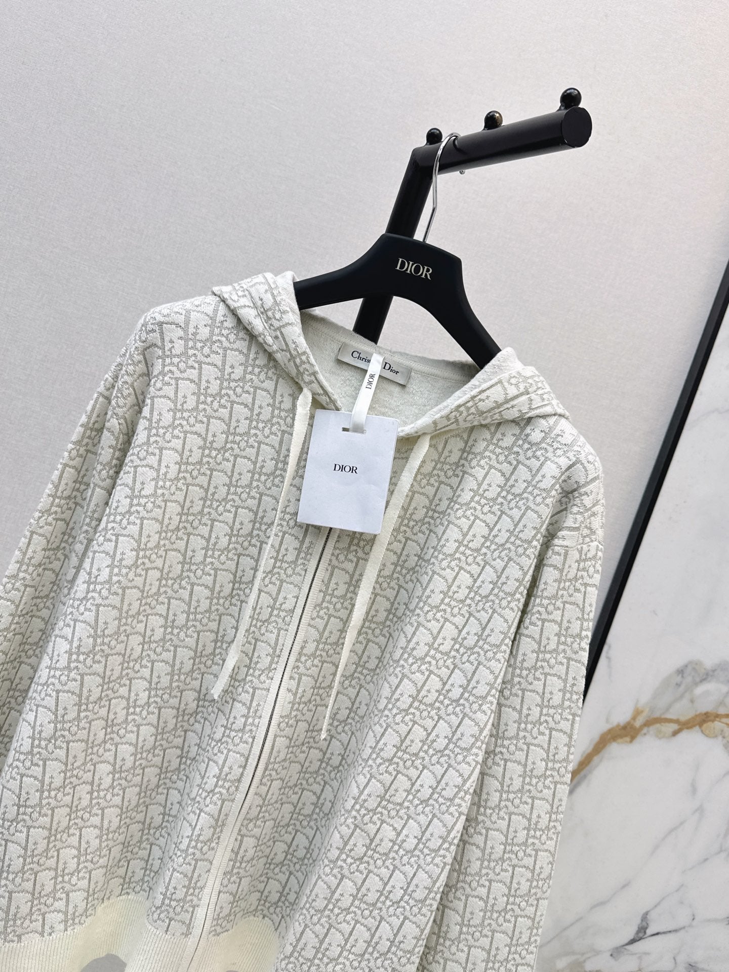 26FW New Classic Monogram Knit Hoodie 🤍