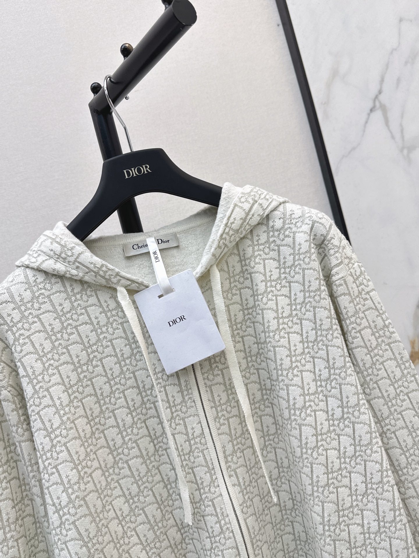 26FW New Classic Monogram Knit Hoodie 🤍
