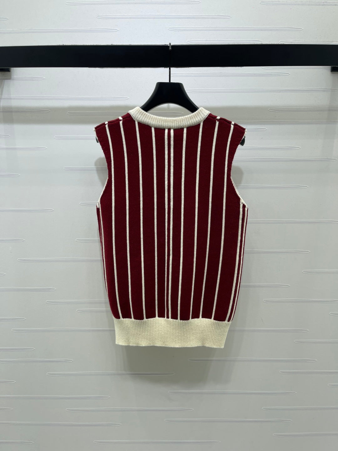 26FW New Vertical-Stripe V-Neck Knit Vest