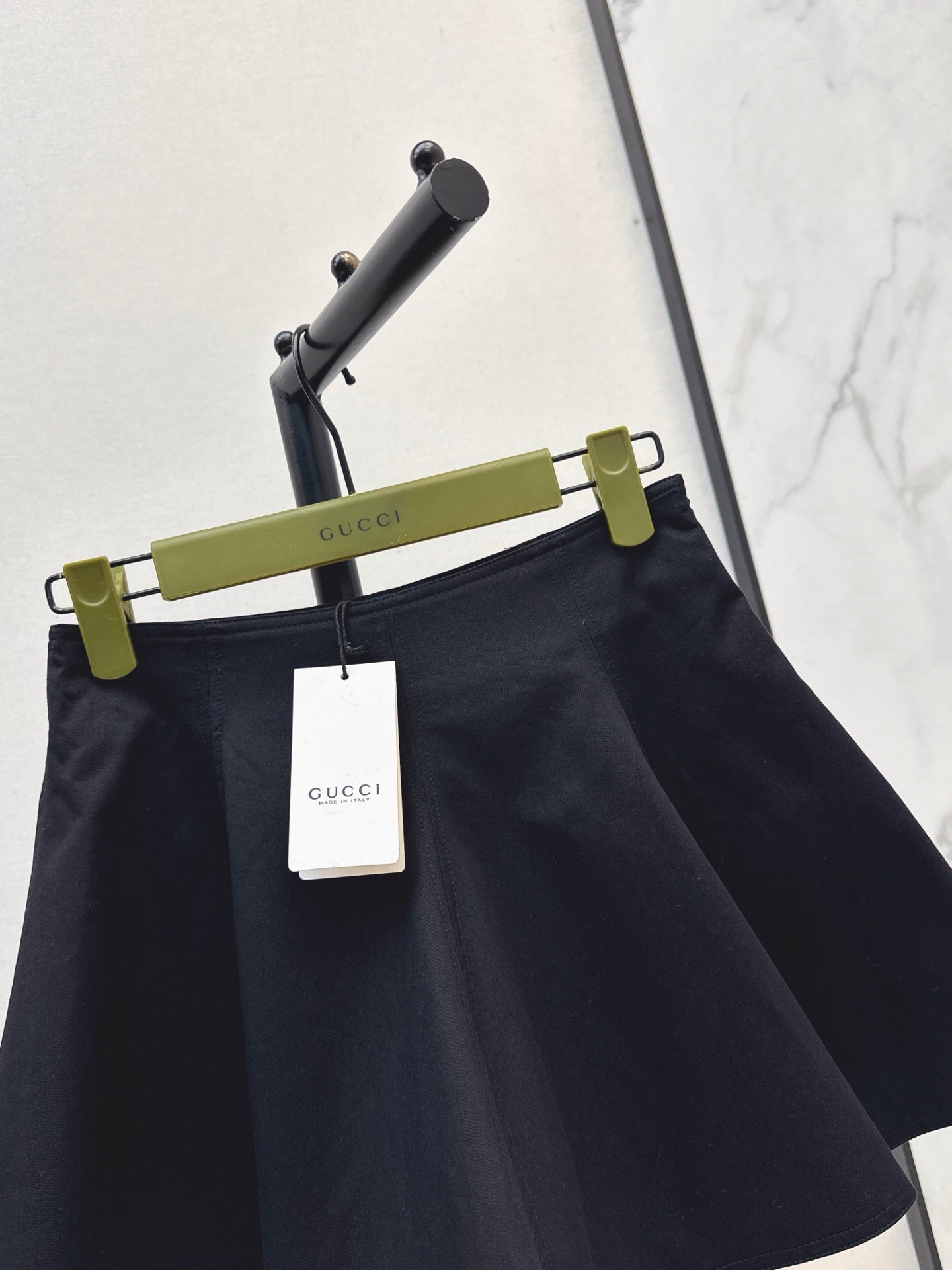 26FW New Fishtail Ruffle-Hem Mini Skirt 🖤