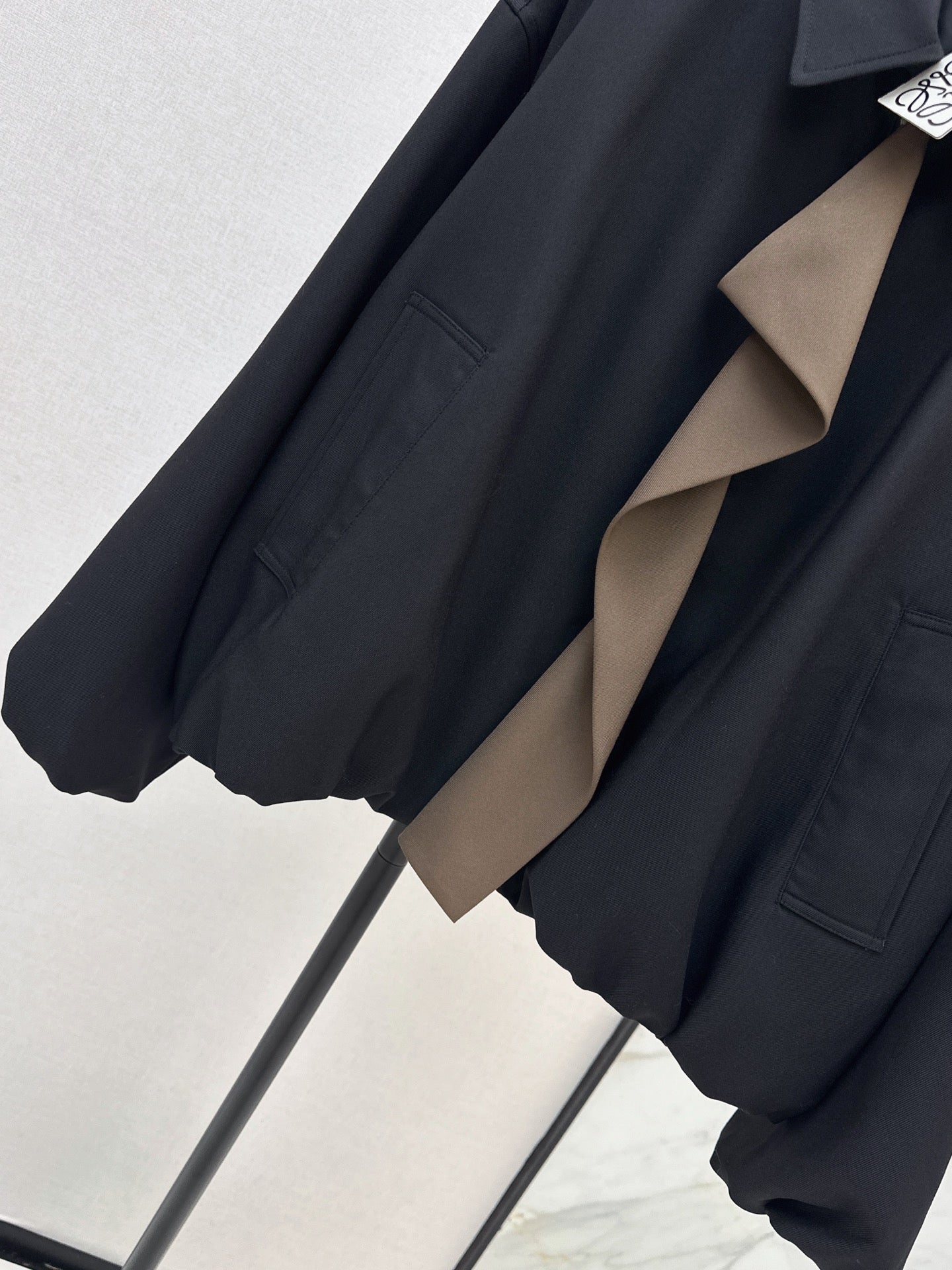 26FW New Oversized Jacket with Contrasting Ruffled Collar 🖤
