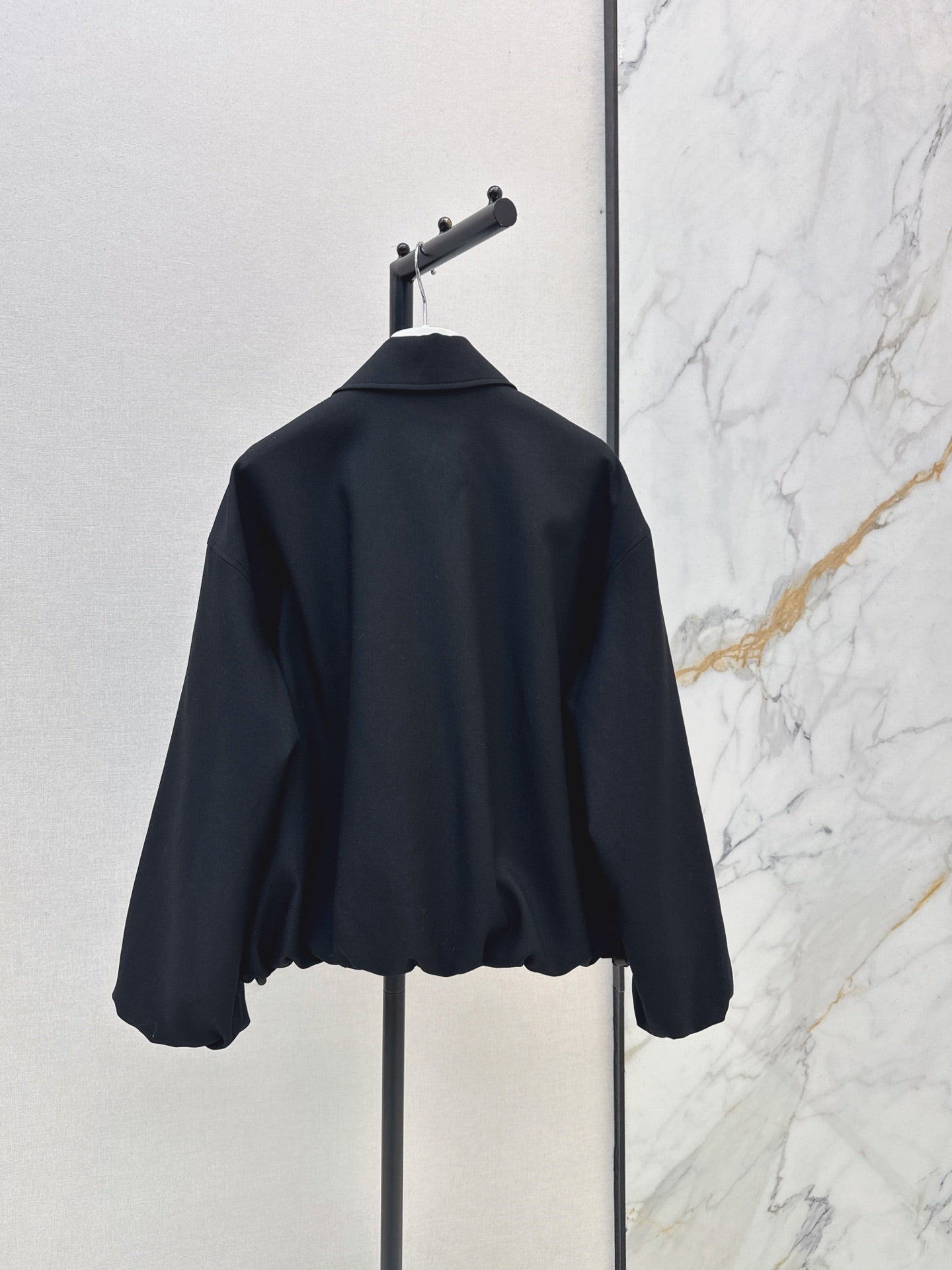 26FW New Oversized Jacket with Contrasting Ruffled Collar 🖤