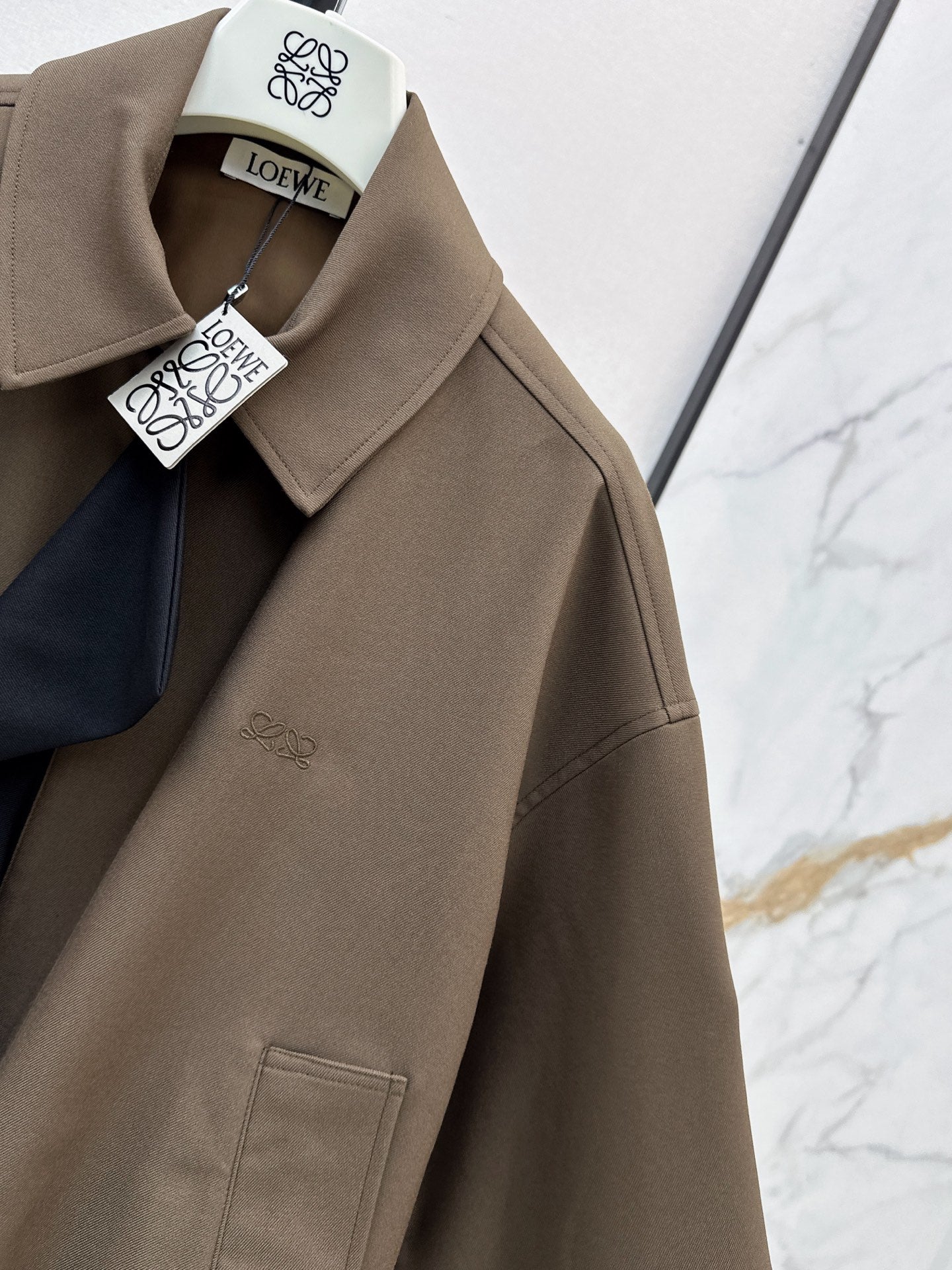 26FW New Oversized Jacket with Contrasting Ruffled Collar 🖤