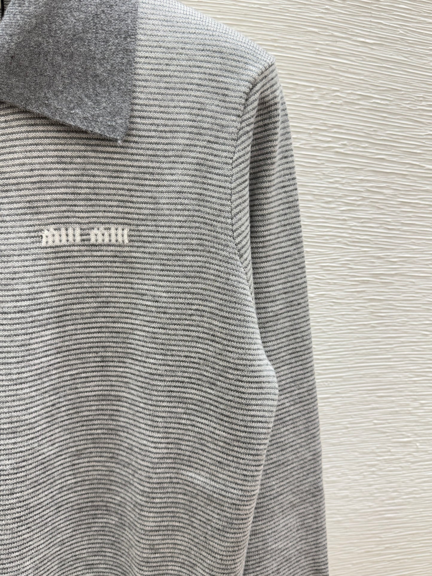 26FW New Color-Block Striped Long-Sleeve Sweater with Collar