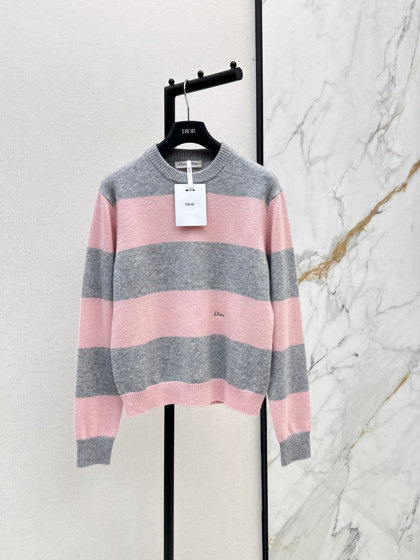 26FW New Grey-Pink Striped Crew-Neck Sweater 🤍