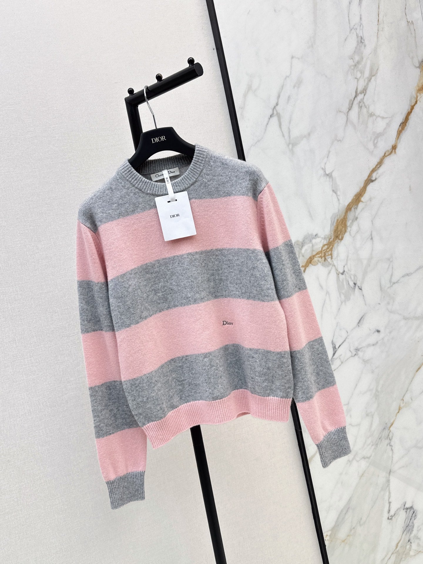 26FW New Grey-Pink Striped Crew-Neck Sweater 🤍
