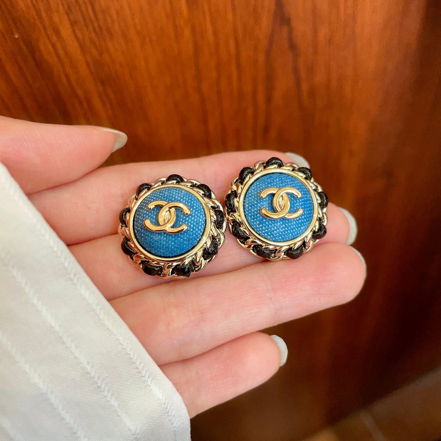 26FW New Double-C Logo Stud Earrings