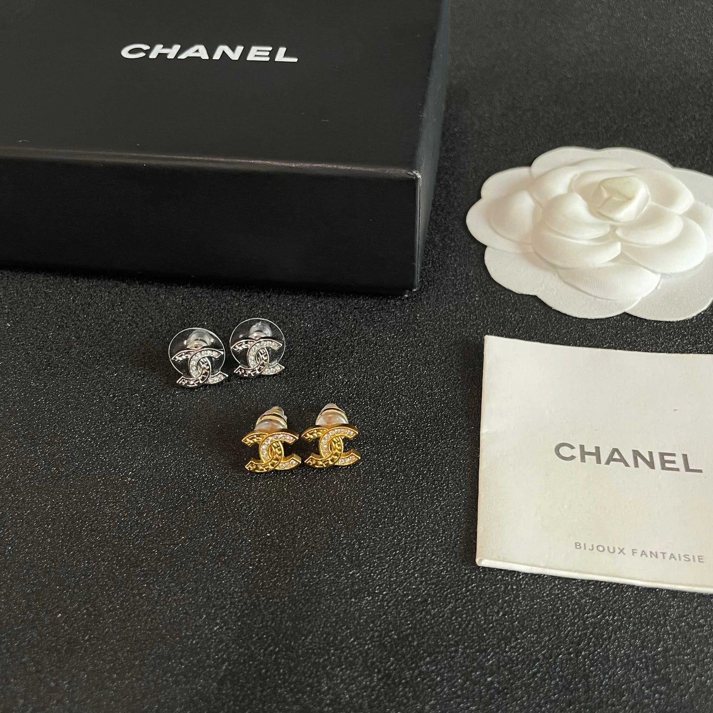26FW New Double-C Logo Stud Earrings