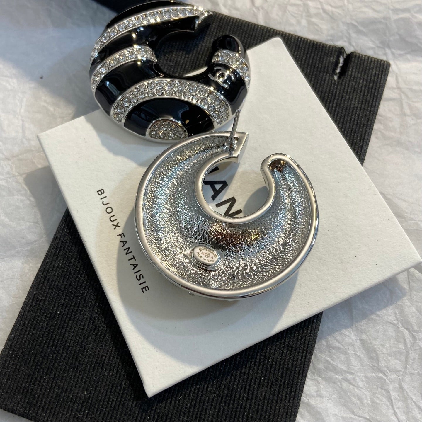 ❤️‍🔥Limited edition❤️‍🔥26FW New Limited-Edition Zebra-Print Double-C Stud Earrings