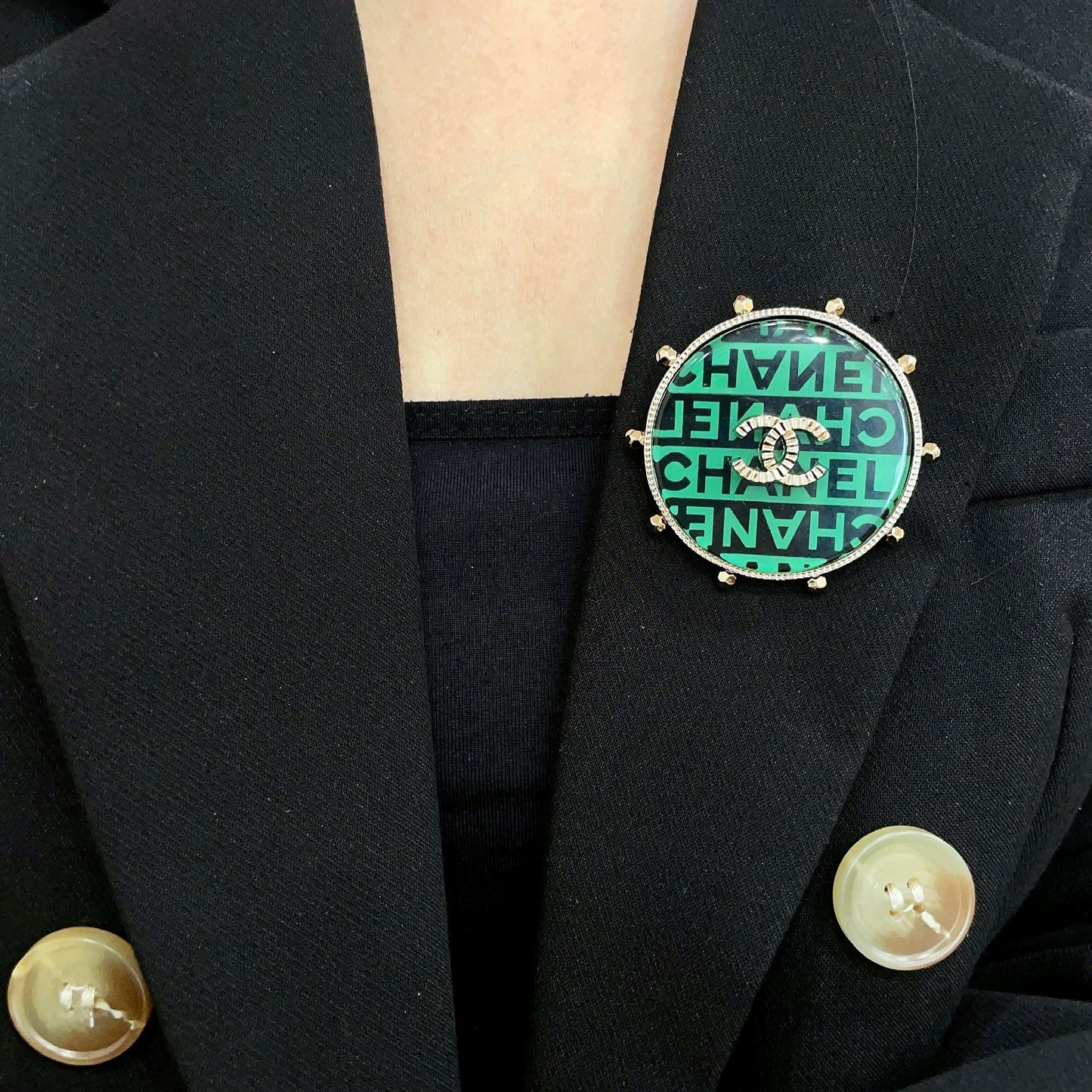 26FW New Letter Double-C Brooch