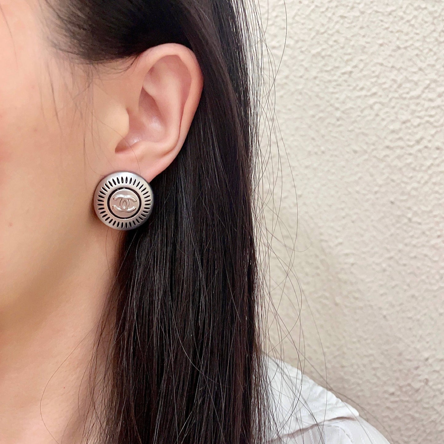 26FW New Classic Double-C Stud Earrings ✨