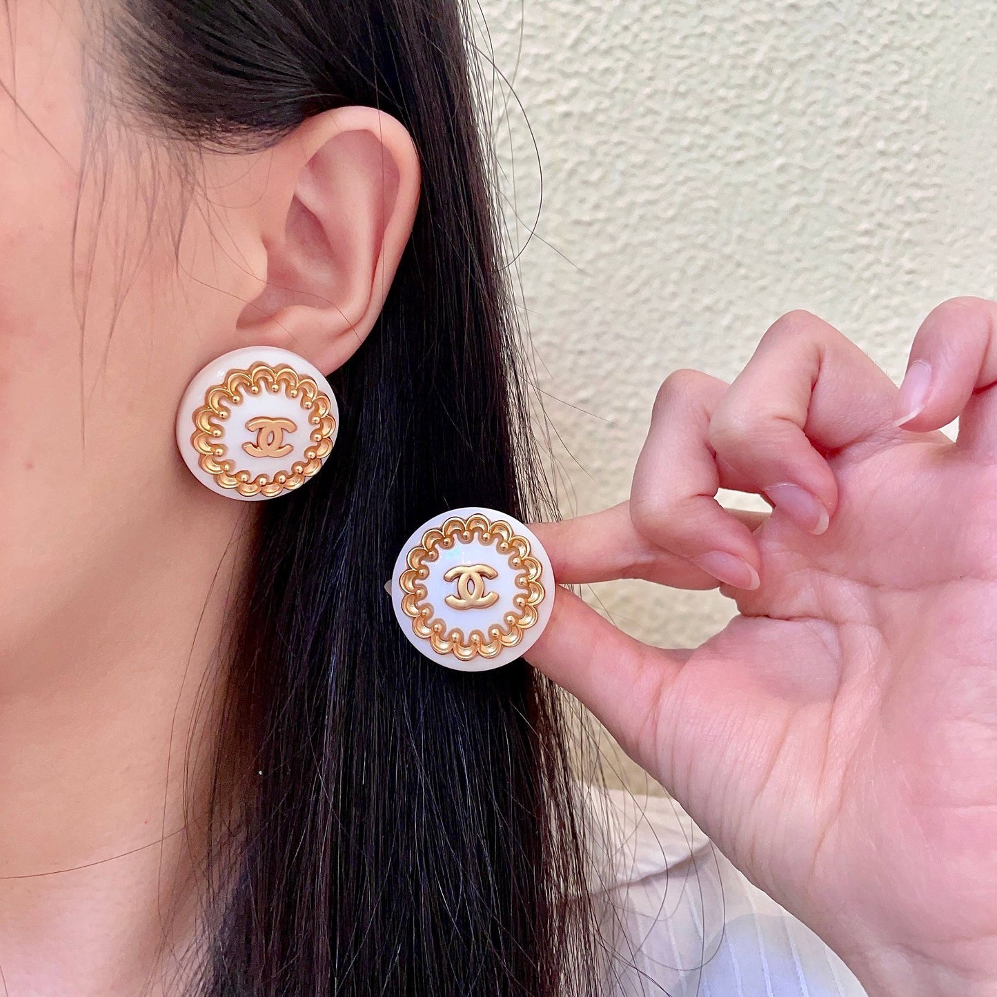 26FW New Classic Double-C Stud Earrings ✨