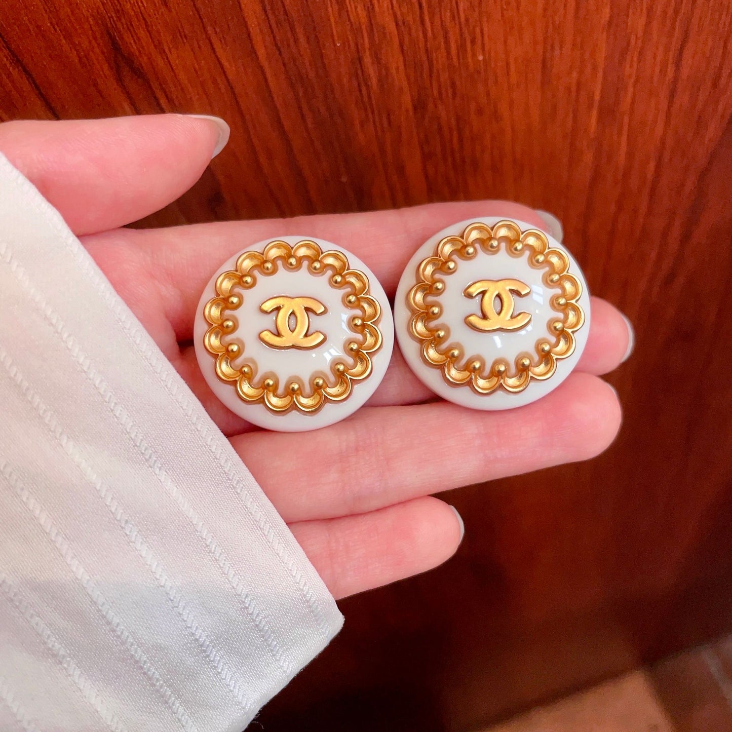 26FW New Classic Double-C Stud Earrings ✨