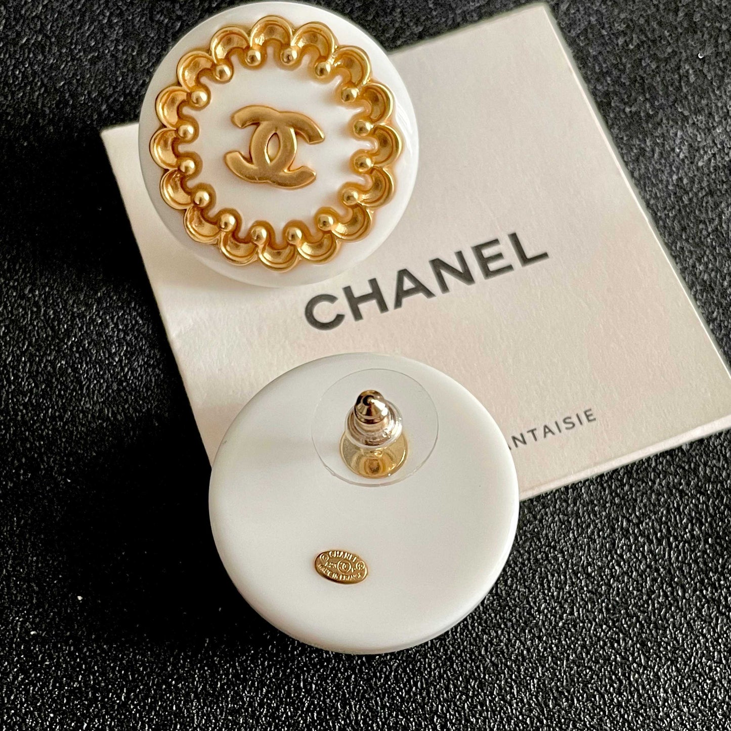 26FW New Classic Double-C Stud Earrings ✨