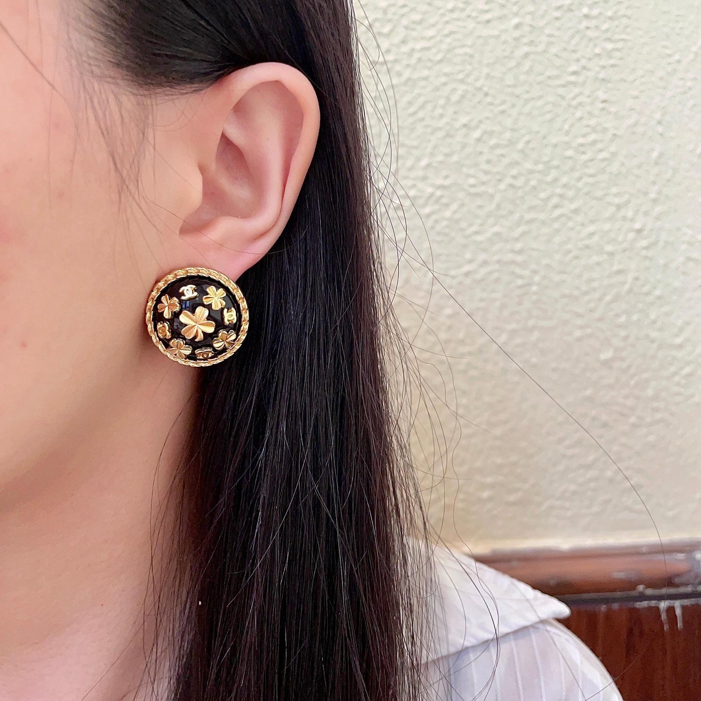 26FW New Classic Double-C Stud Earrings ✨