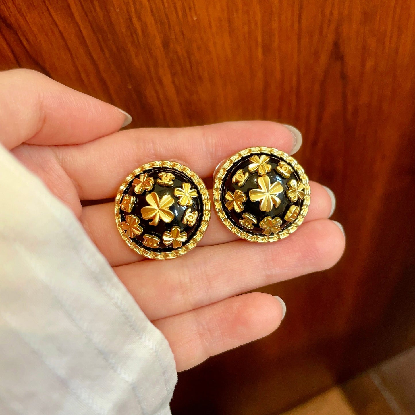 26FW New Classic Double-C Stud Earrings ✨