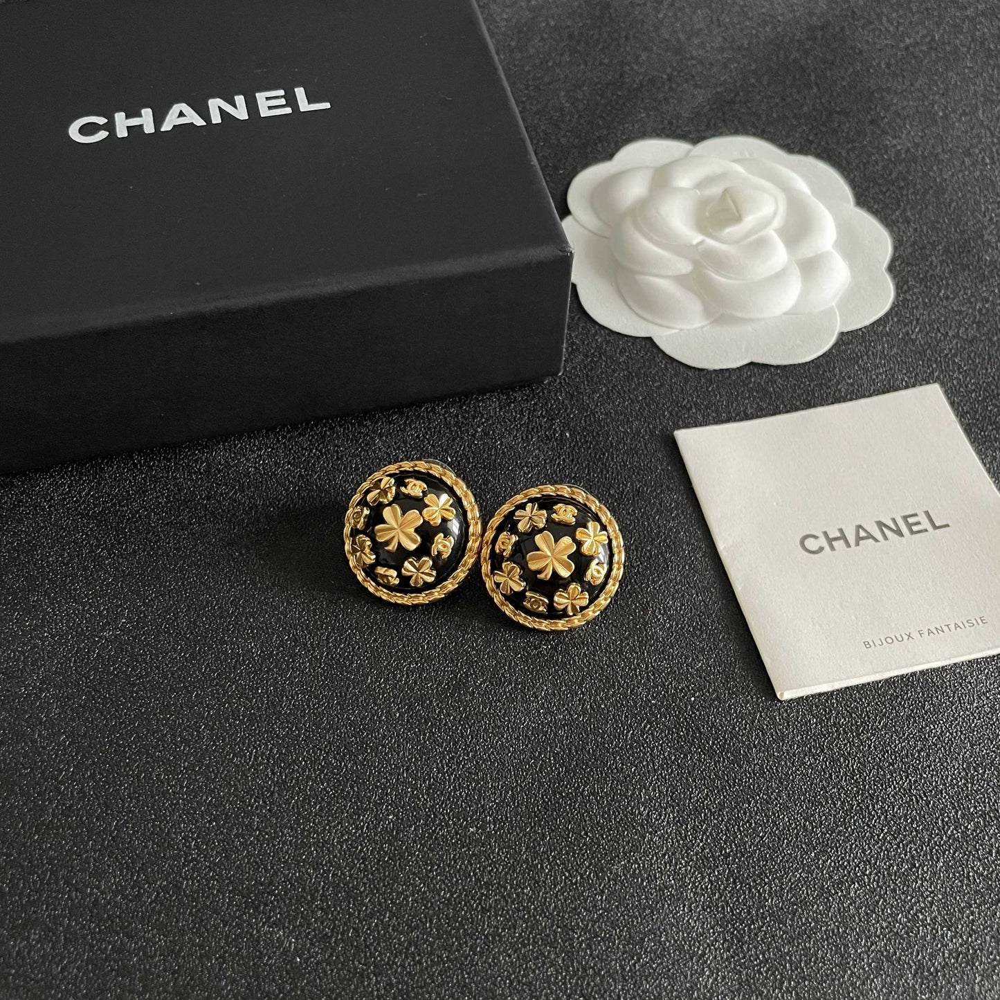 26FW New Classic Double-C Stud Earrings ✨