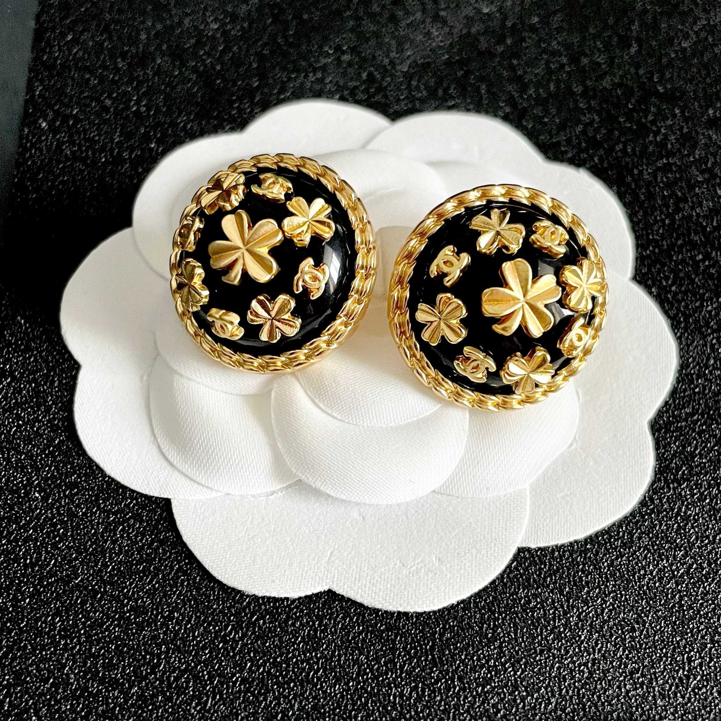 26FW New Classic Double-C Stud Earrings ✨