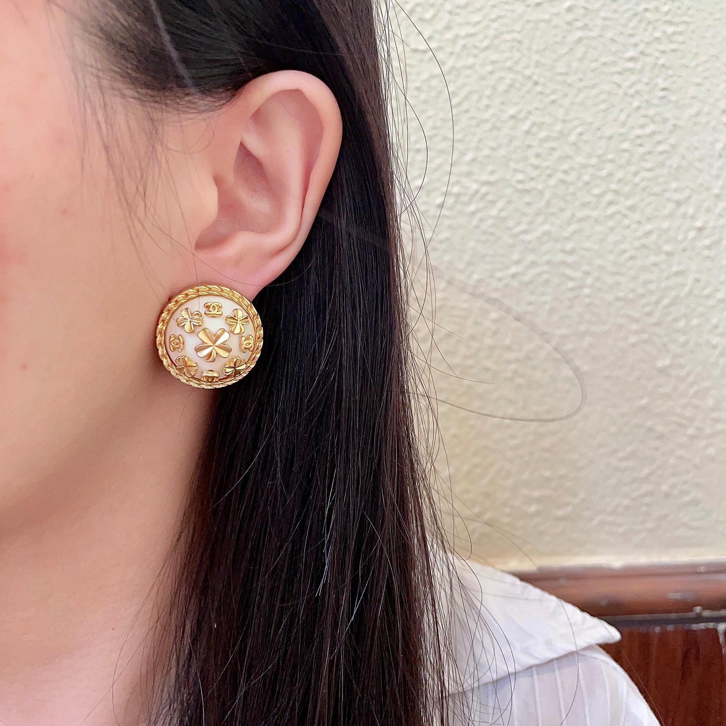 26FW New Classic Double-C Stud Earrings ✨