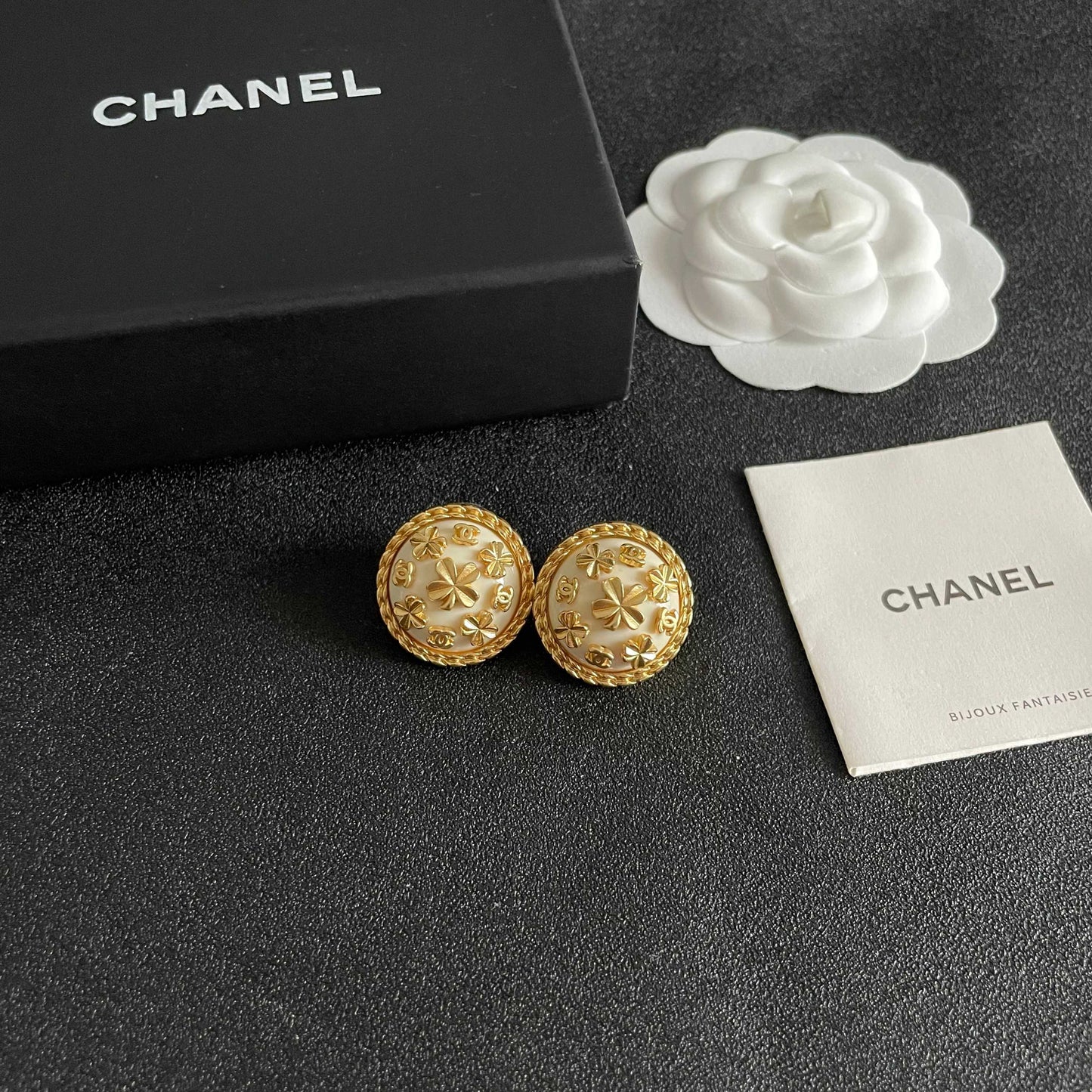 26FW New Classic Double-C Stud Earrings ✨