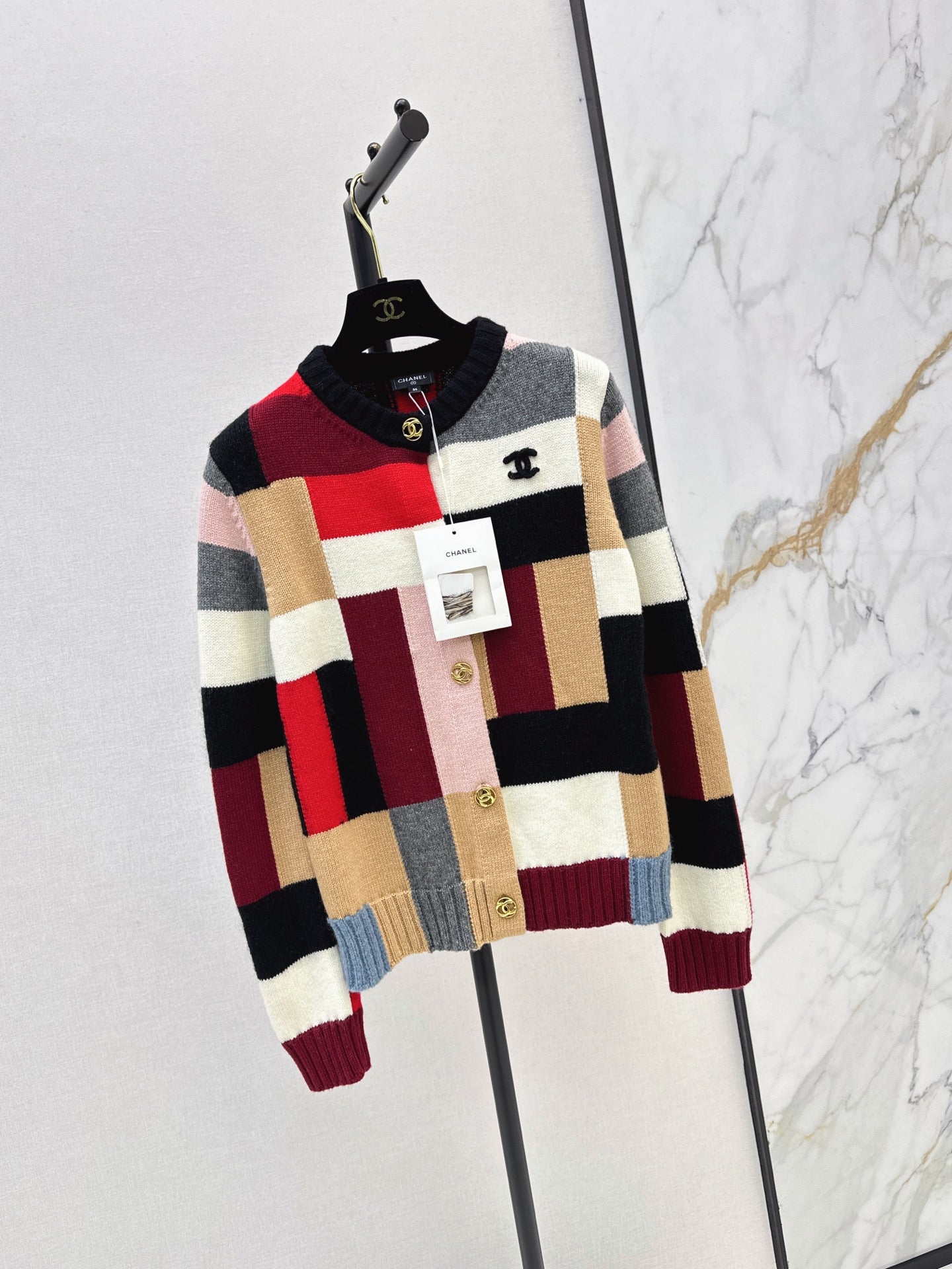 🔥Highest Quality🔥26FW New "Coco Girl" Color-Block Cashmere Cardigan with Metal Buckle 🖤