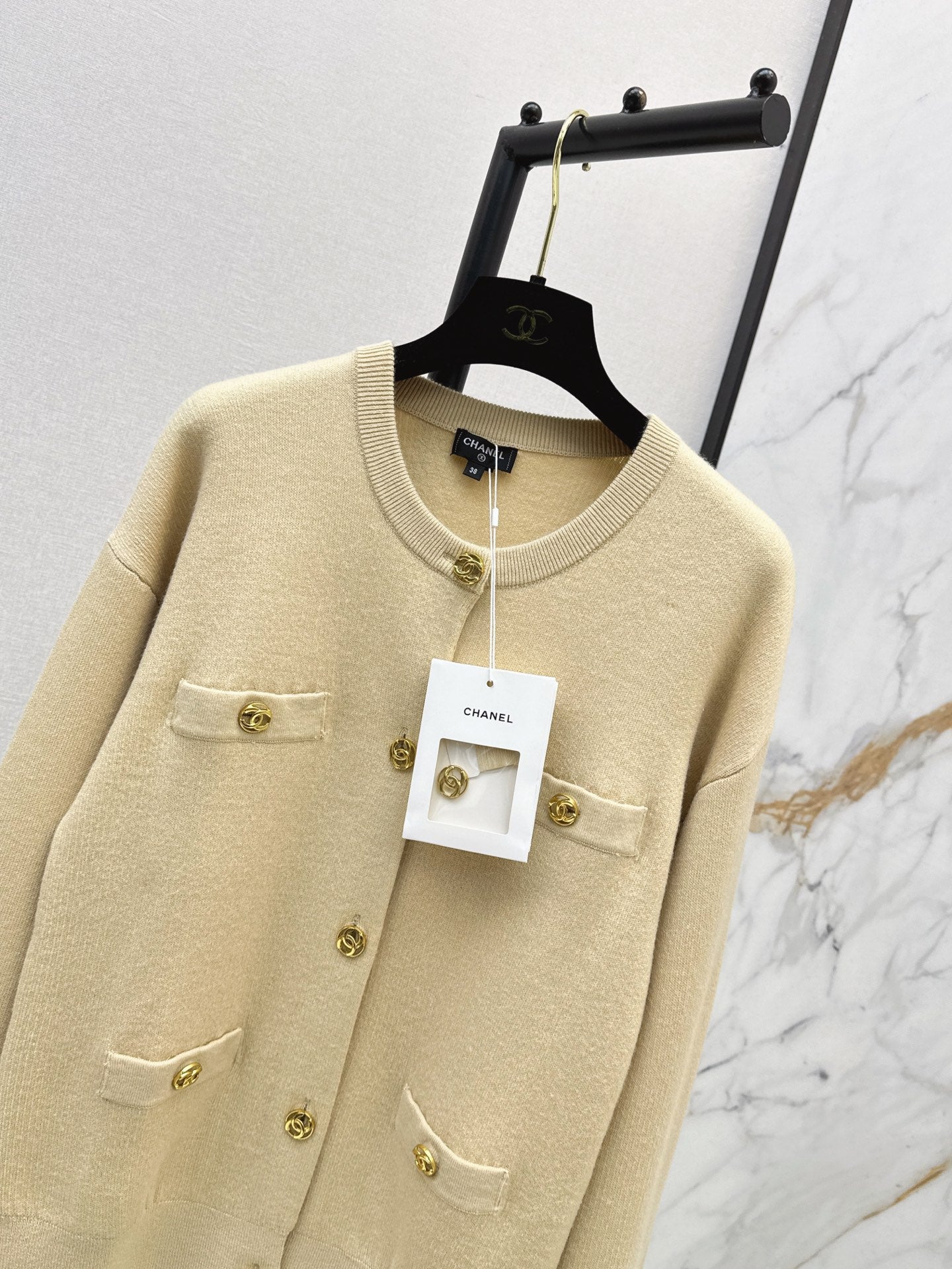 26FW New Knit Cardigan with Four-Pocket Detail 🖤