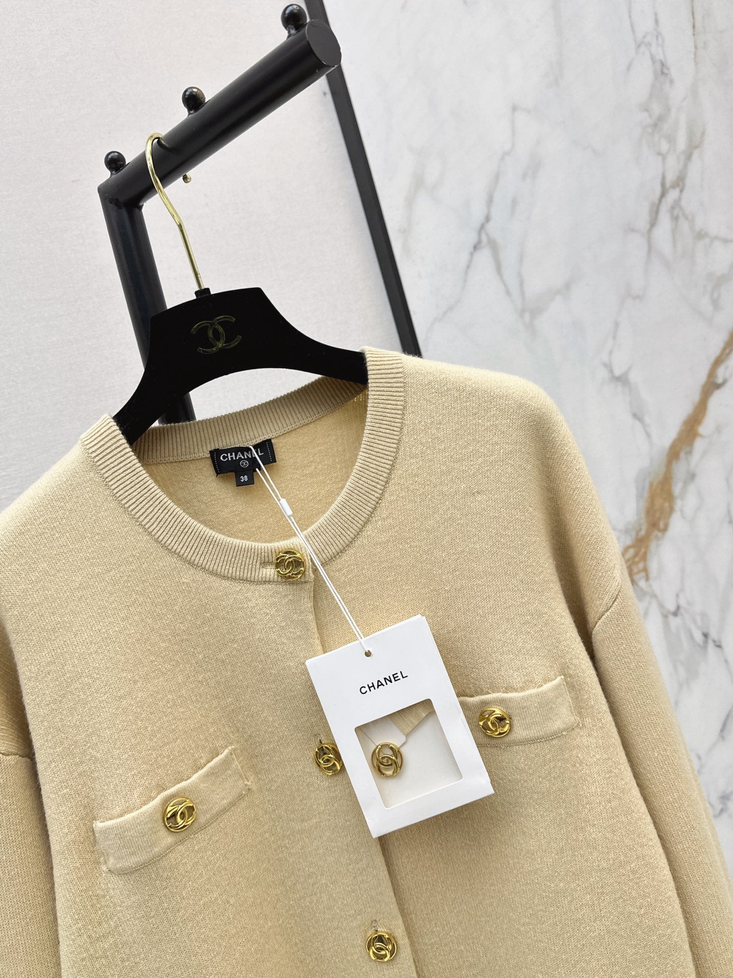 26FW New Knit Cardigan with Four-Pocket Detail 🖤