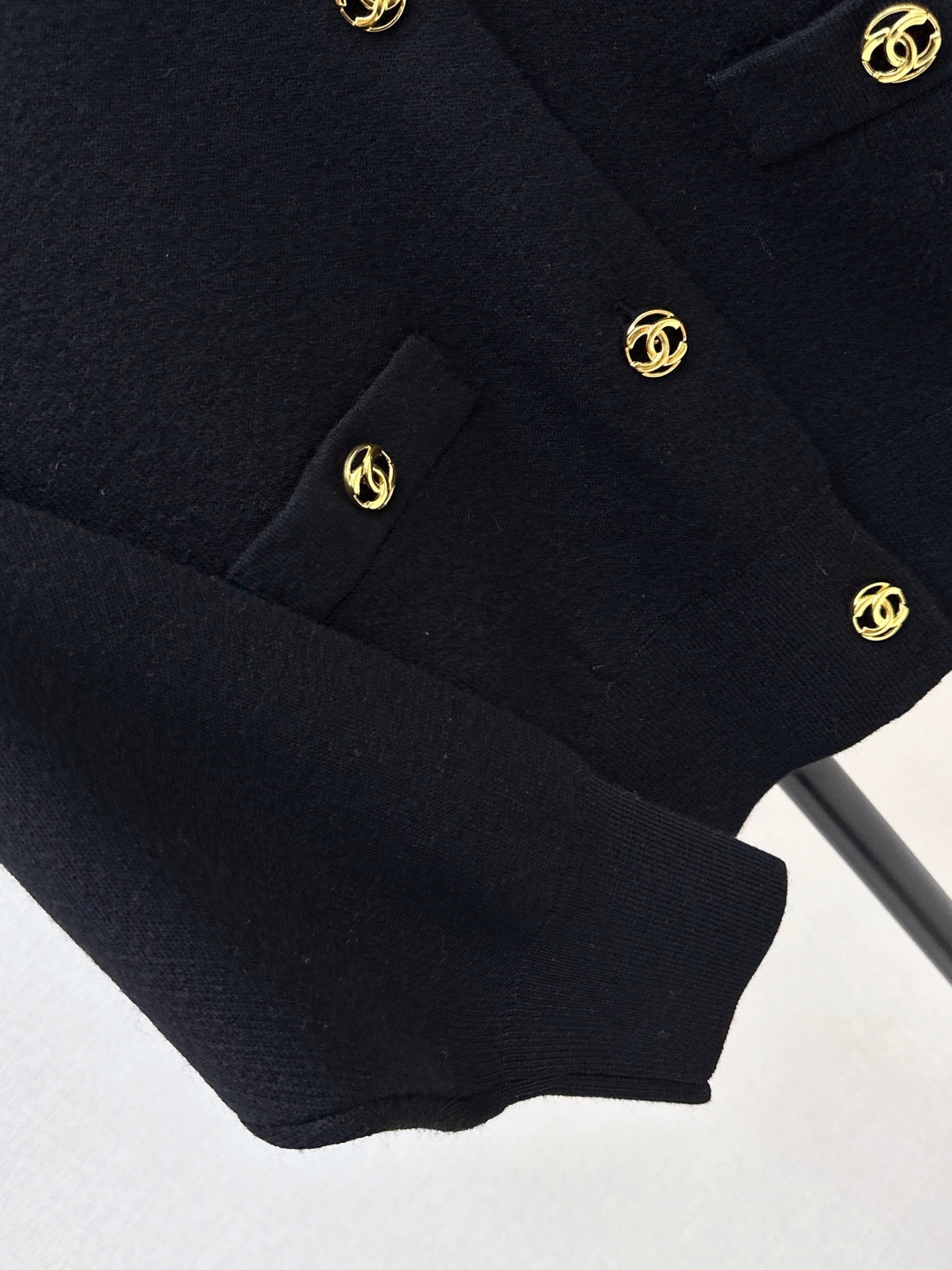26FW New Knit Cardigan with Four-Pocket Detail 🖤