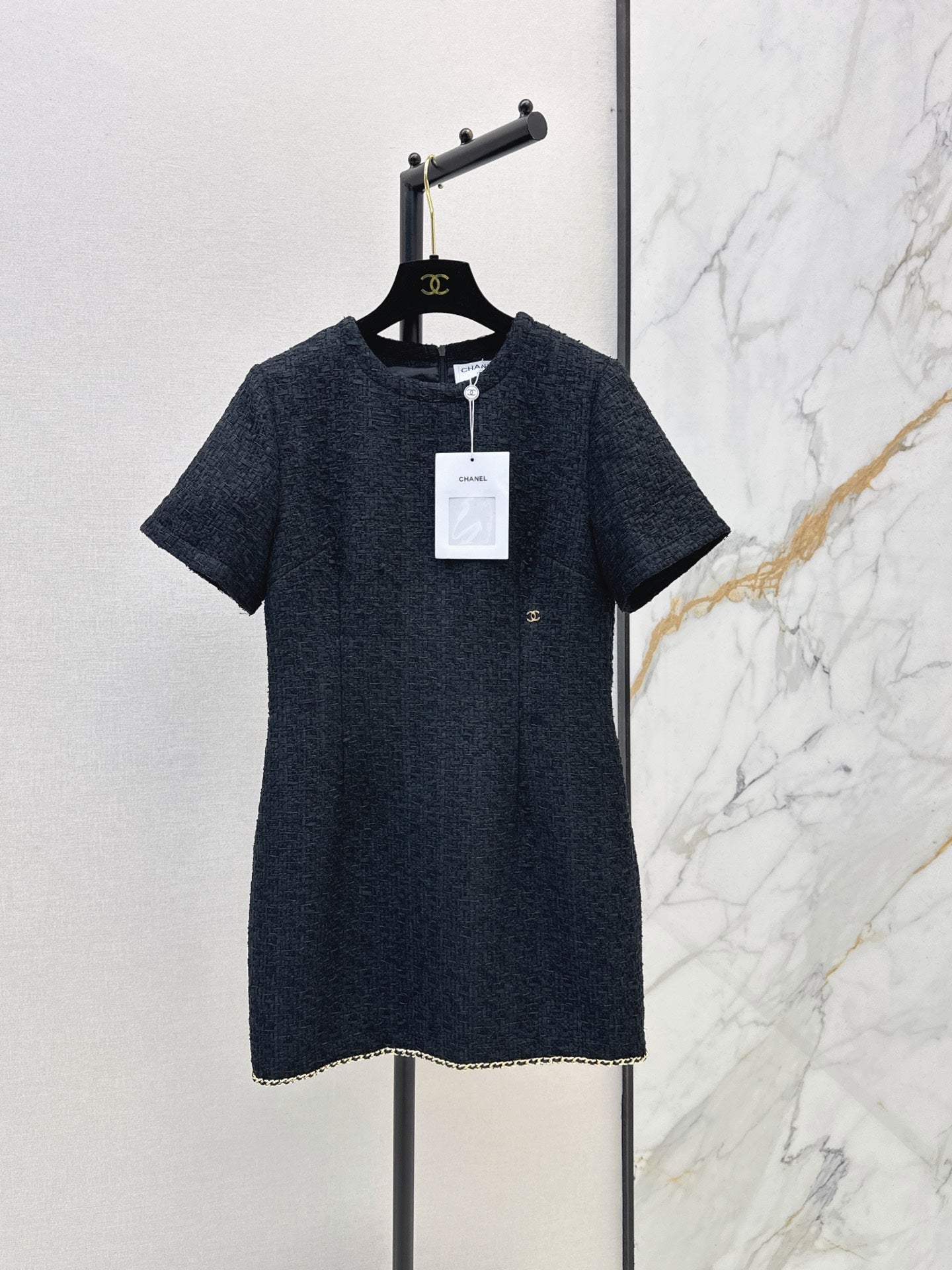 26FW New: A chic, stylish dress for the "Coco girl" 🖤