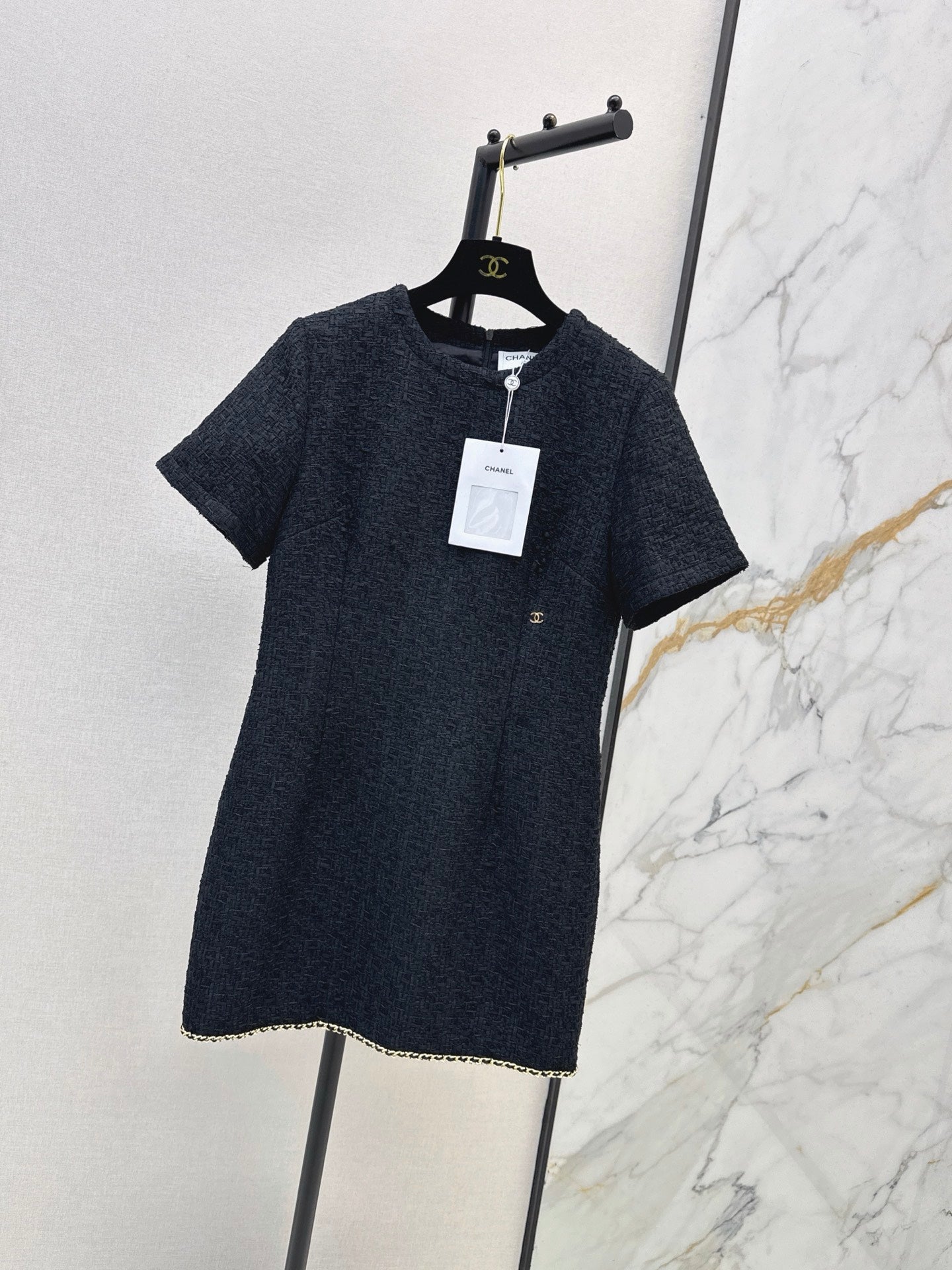26FW New: A chic, stylish dress for the "Coco girl" 🖤
