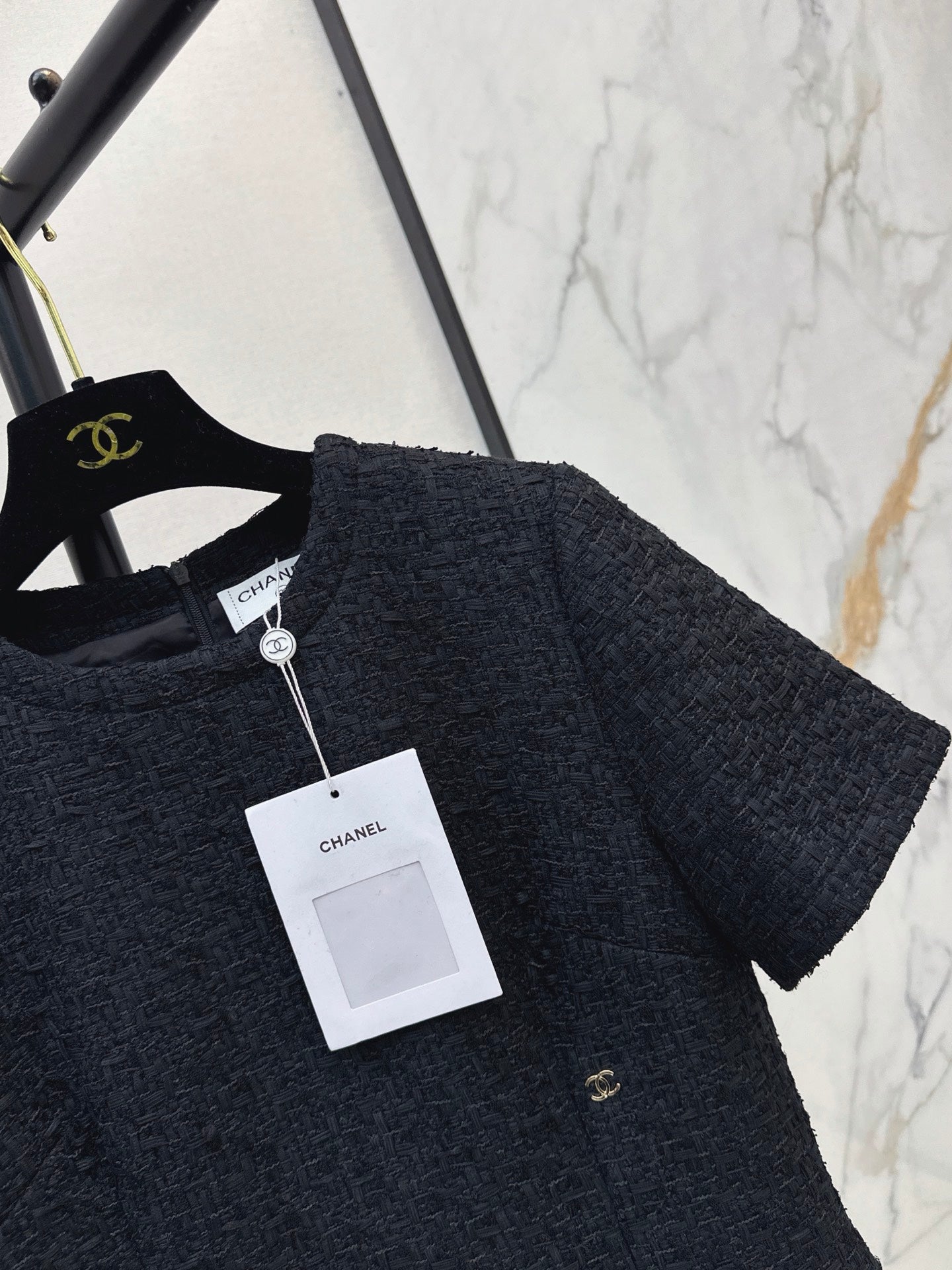 26FW New: A chic, stylish dress for the "Coco girl" 🖤