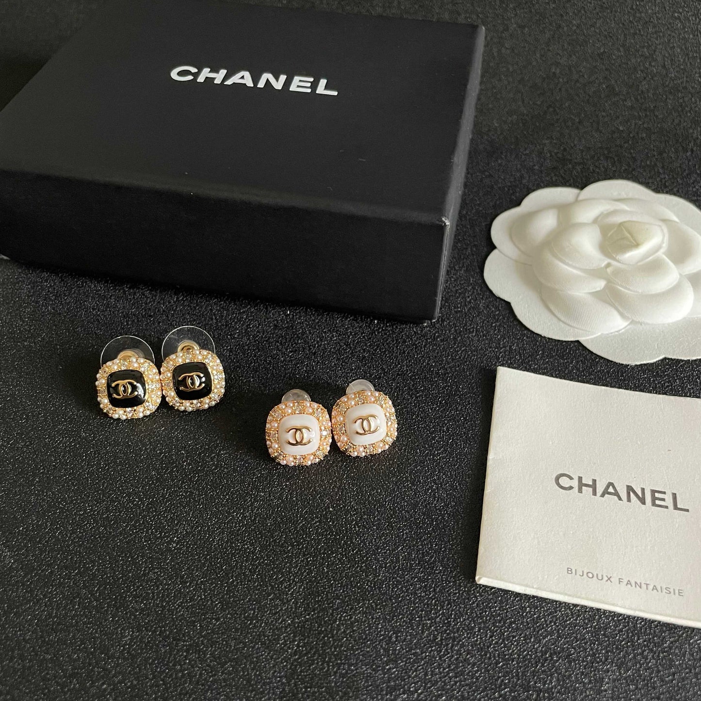26FW New Double-C Stud Earrings